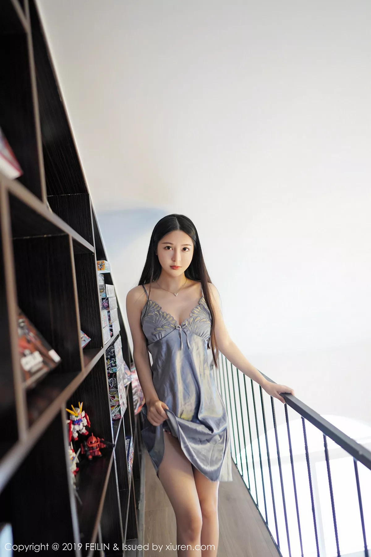 秀人集.com_[FeiLin嗲囡囡]Vol.207_嫩模luna张静燕私房性感内衣系列秀苗条身材甜美迷人写真51P