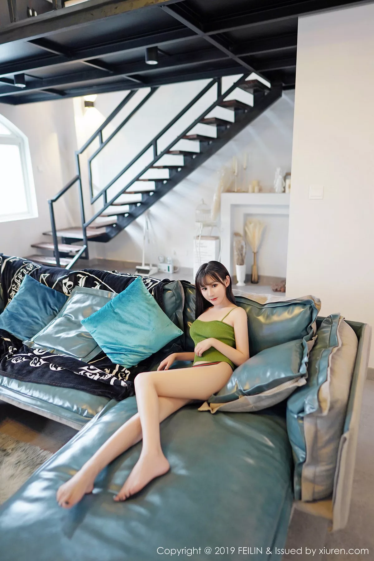 秀人集.com_[FeiLin嗲囡囡]Vol.202_新人嫩模青妍Celina居家私房透视薄纱内衣撩人诱惑写真54P