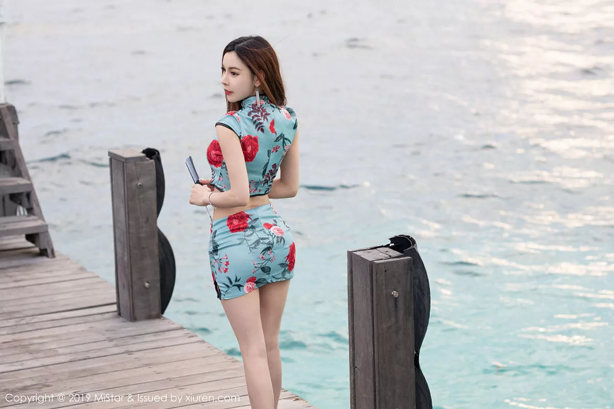 秀人集.com_[MiStar魅妍社]Vol.306_嫩模沈佳熹仙本那旅拍户外华丽古韵旗袍装扮性感写真40P