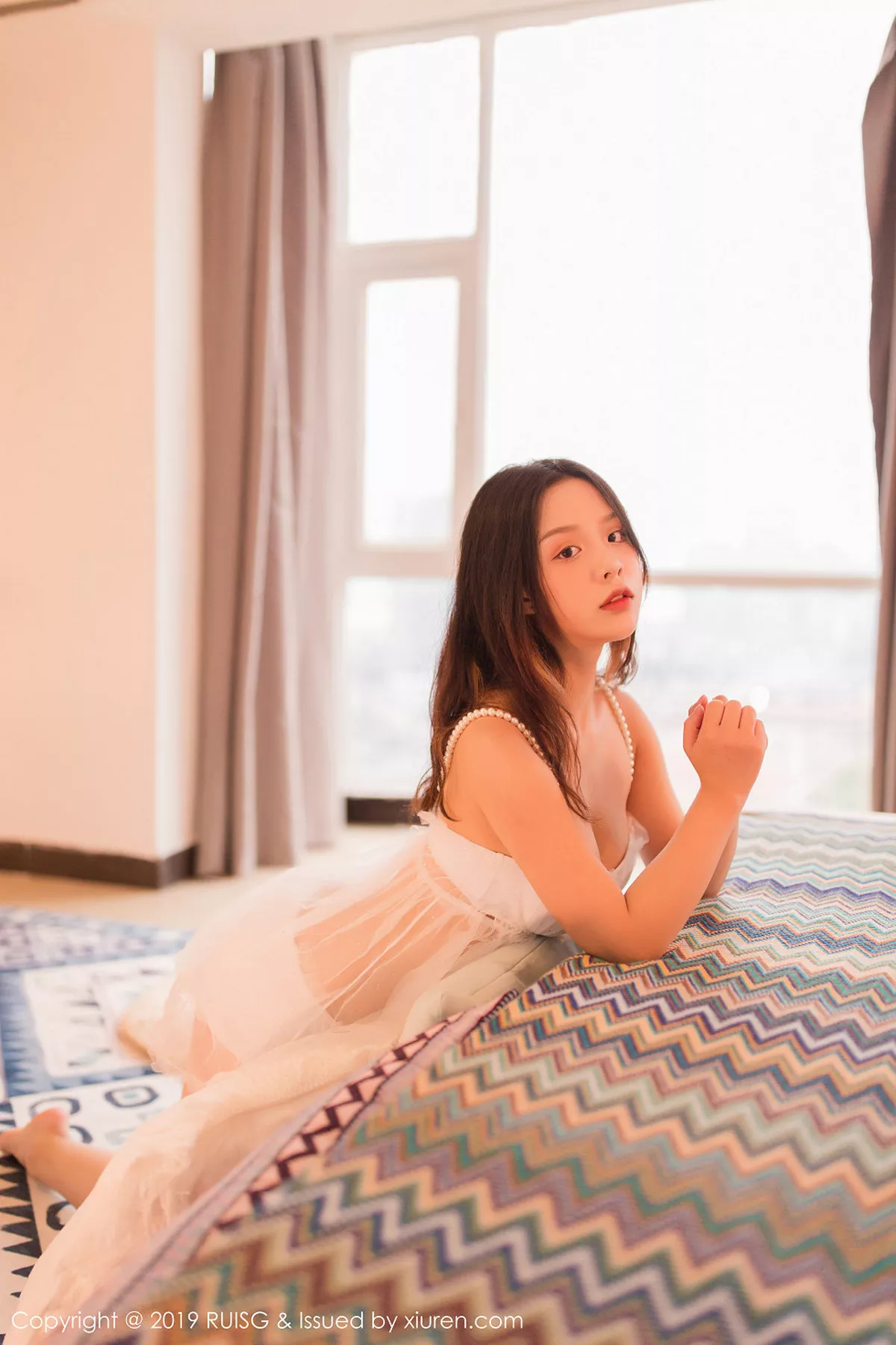 秀人集.com_[RUISG瑞丝馆]Vol.081_嫩模木木夕Mmx私房性感白色薄纱内衣秀完美身材诱惑写真46P