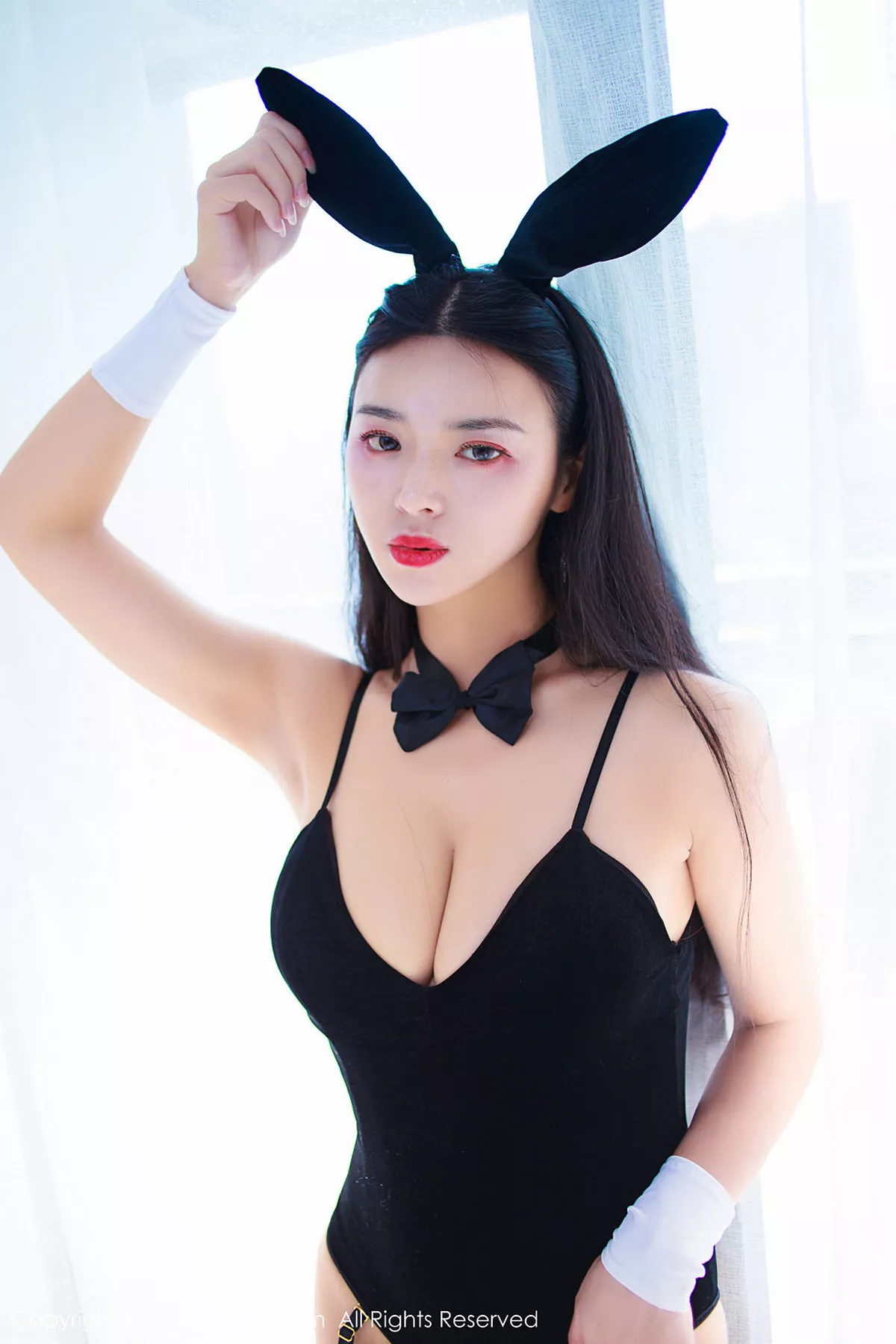 秀人集.com_[XiuRen秀人网]No.1678_嫩模金静熙私房性感兔女郎半脱内衣露傲人豪乳两手遮点诱惑写真50P