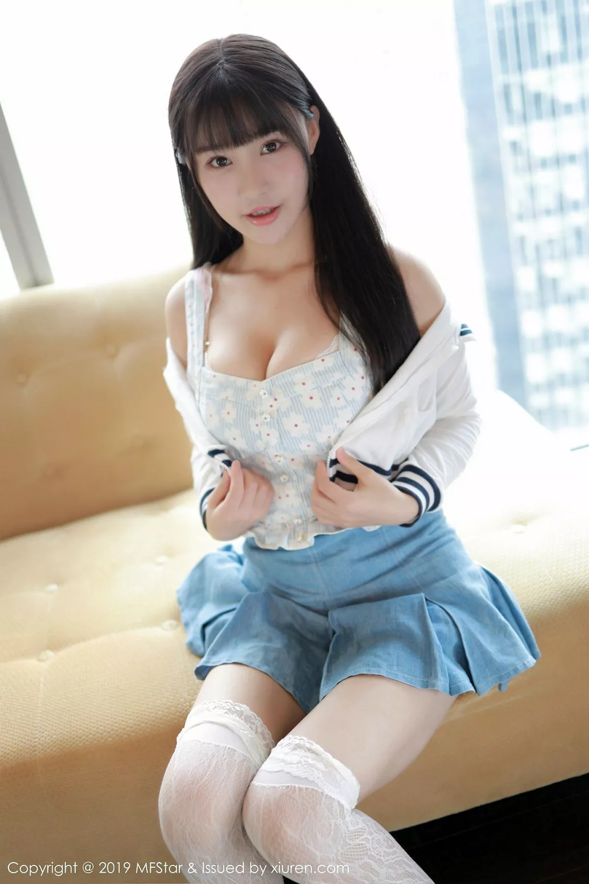 秀人集.com_[MFStar模范学院]Vol.233_女神Flower朱可儿私房半脱露粉色内衣秀豪乳诱惑写真77P