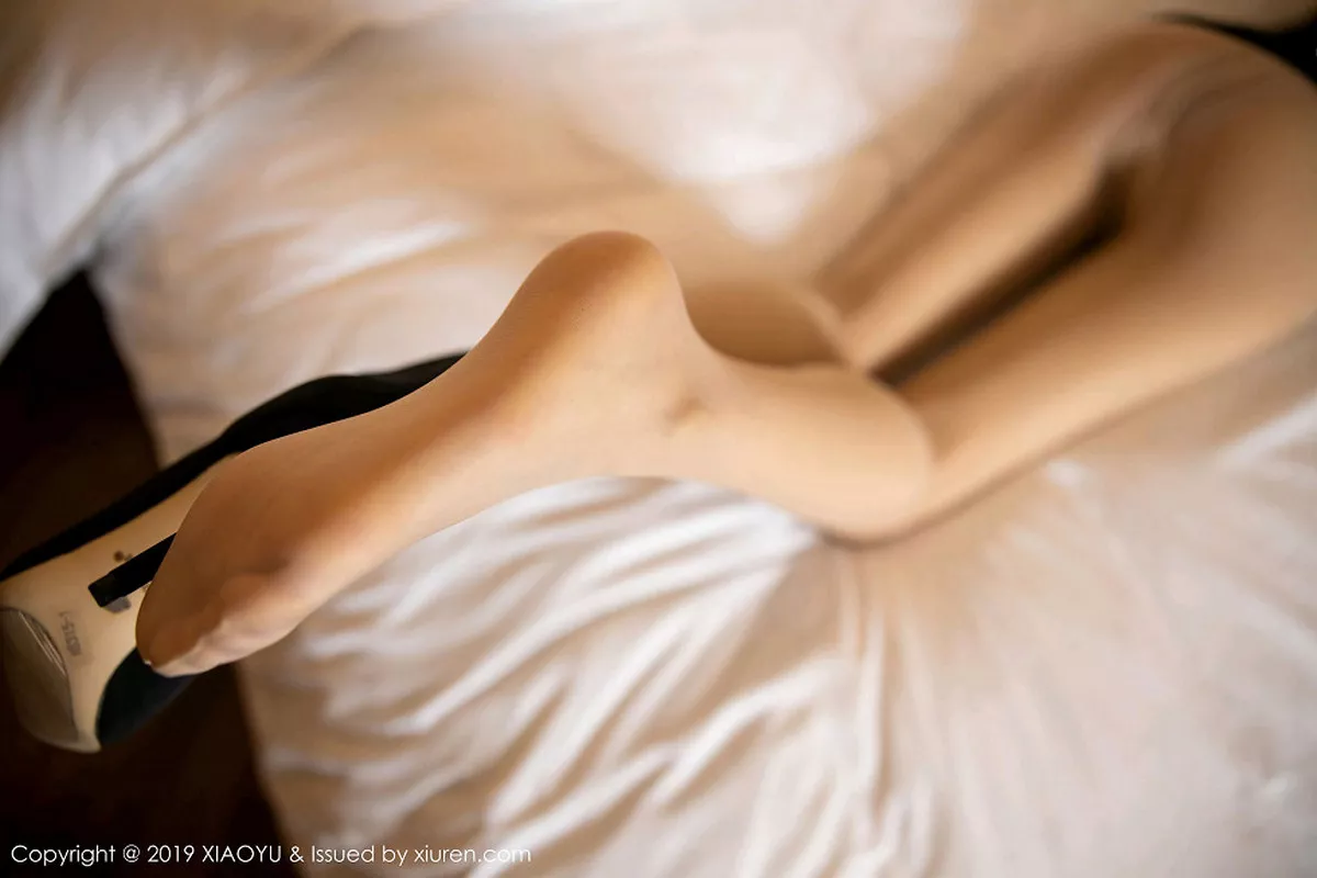 秀人集.com_[XiaoYu画语界]Vol.210_嫩模程程程私房黑色吊带连身裙秀无内肉丝撩人诱惑写真108P