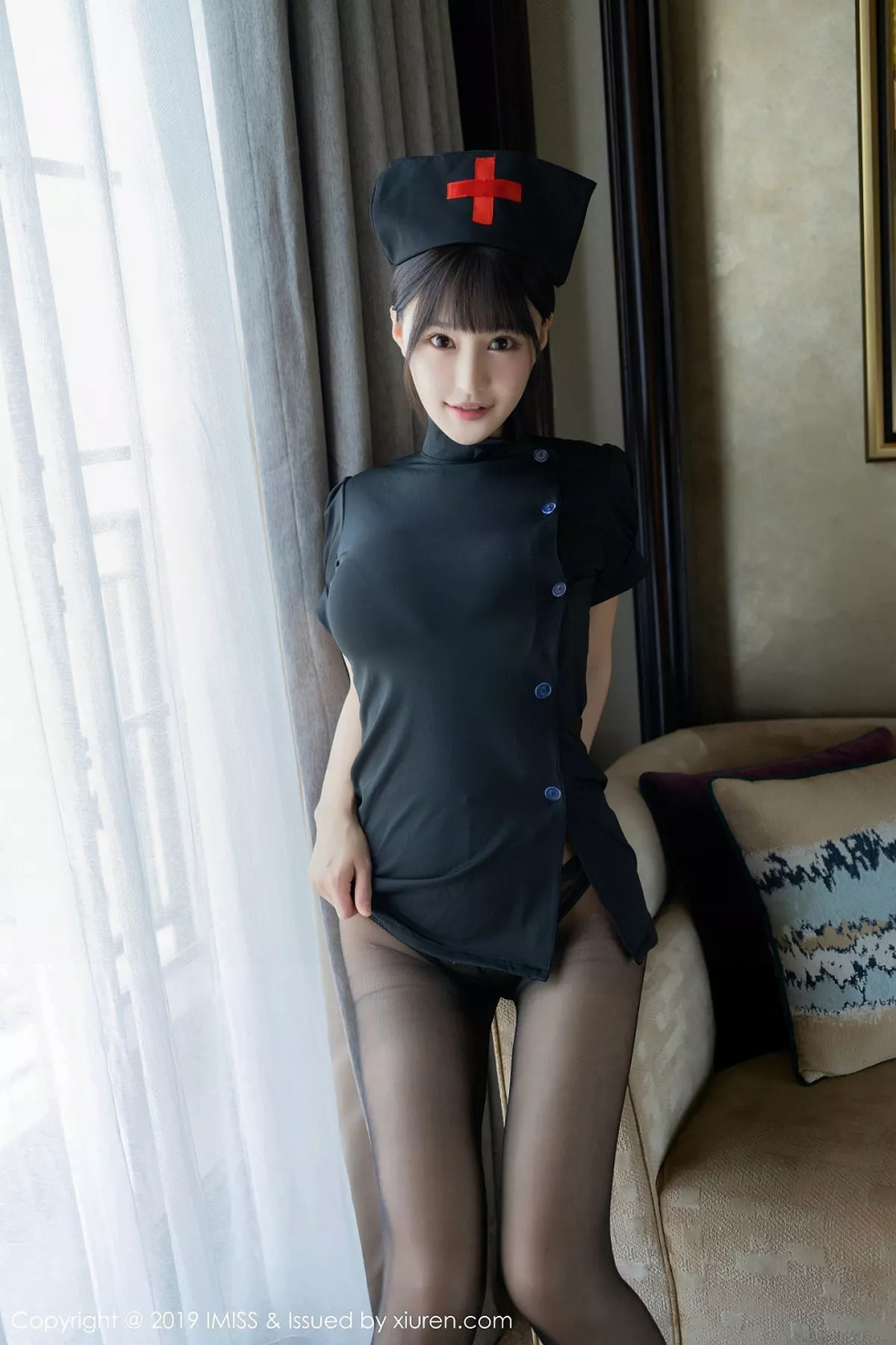 秀人集.com_[IMISS爱蜜社]Vol.407_女神Flower朱可儿私房情趣制服秀完美身材破烂黑丝诱惑写真46P