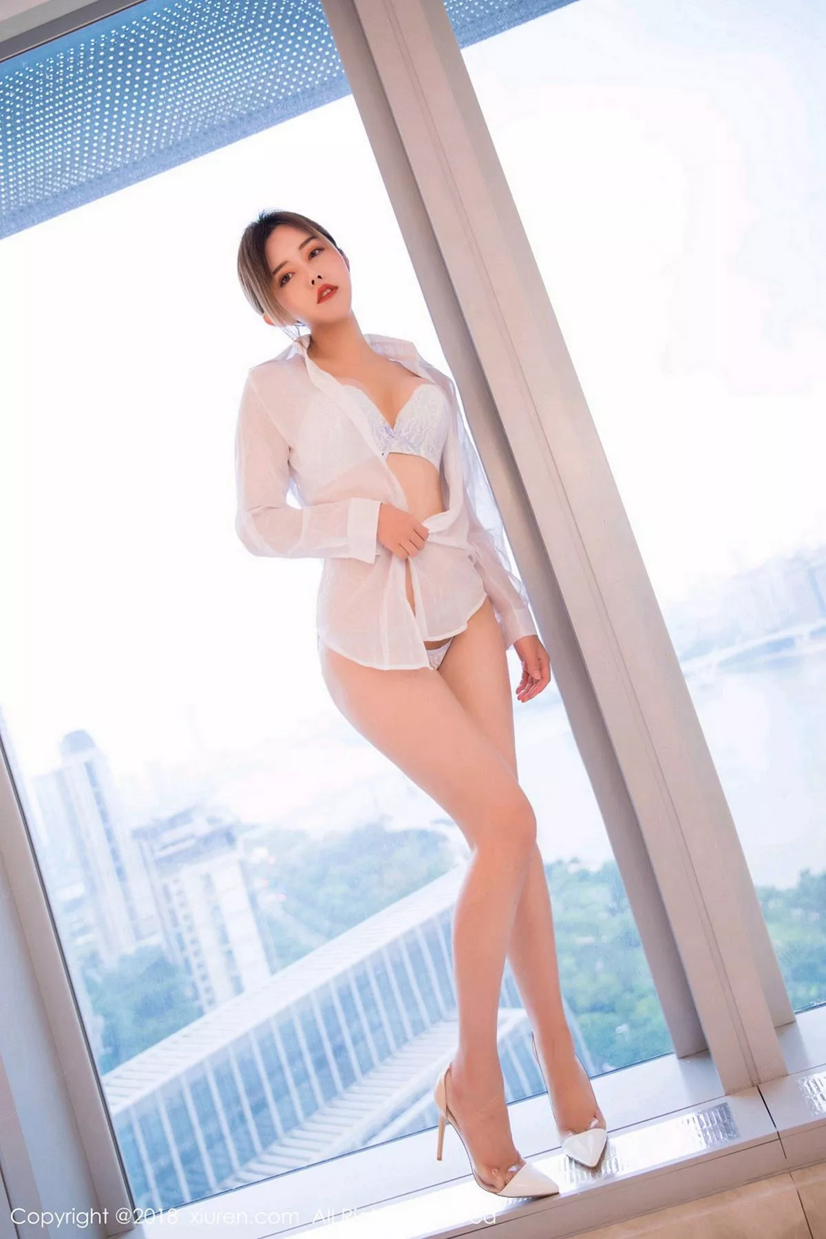 秀人集.com_[XiuRen秀人网]No.1253_女神Cris_卓娅祺性感吊带兔女郎+浴室白衬衫完美诱惑写真44P