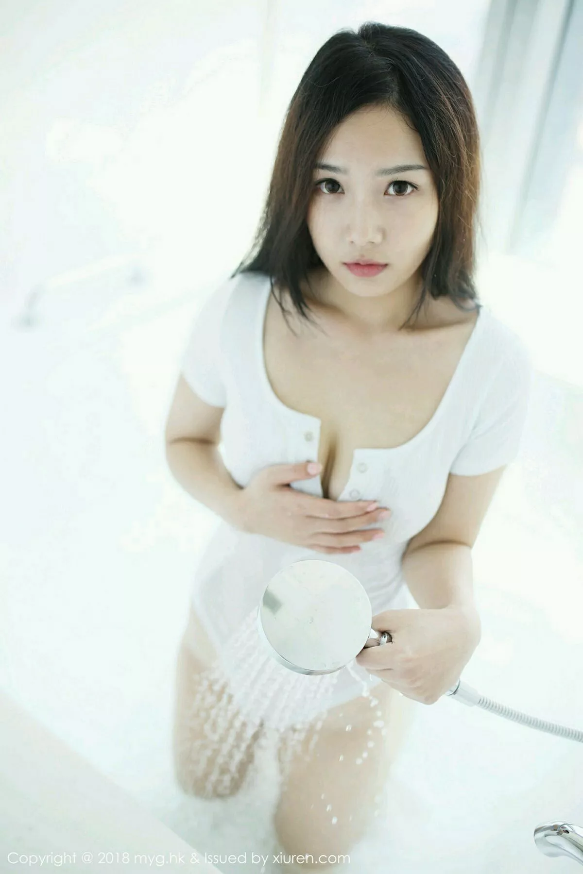 秀人集.com_[MyGirl美媛馆]Vol.325_女神徐微微mia私房全裸人体艺术花瓣遮点火辣诱惑写真77P