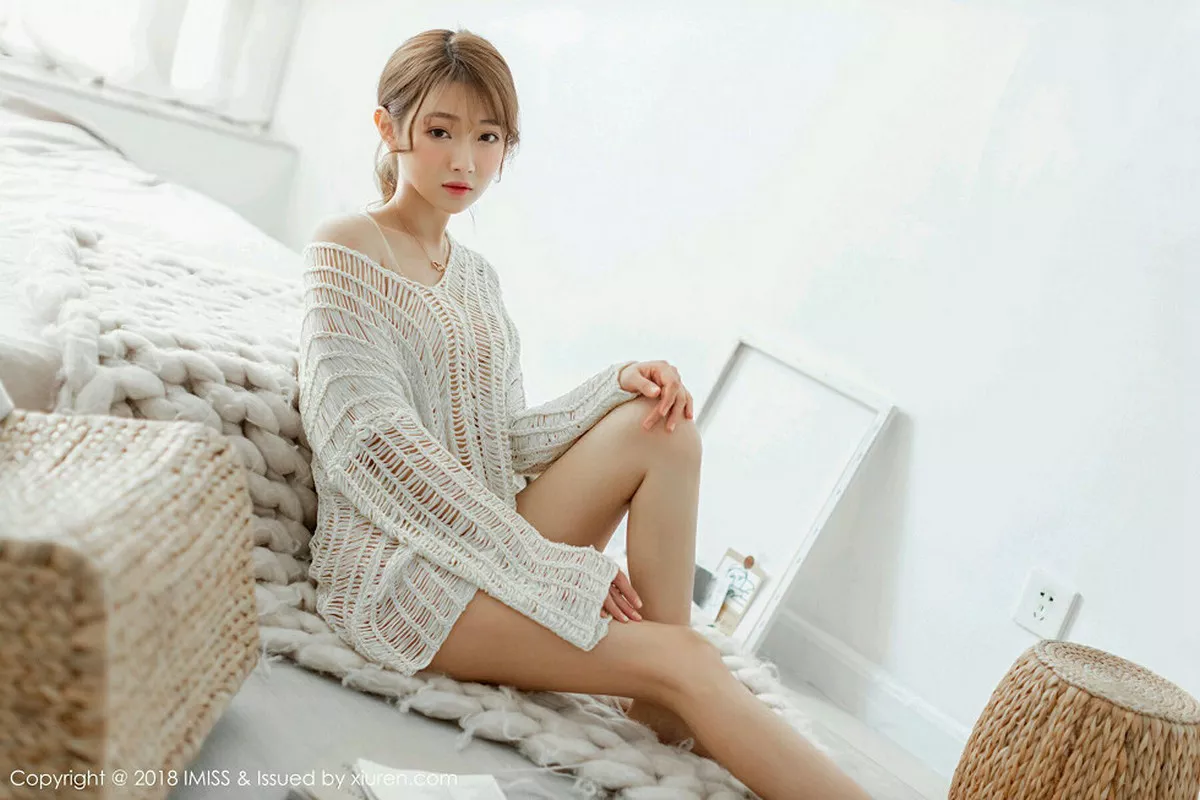 秀人集.com_[IMISS爱蜜社]Vol.306_嫩模Bowie宝儿私房缕空毛衣秀性感内衣完美身材迷人写真42P