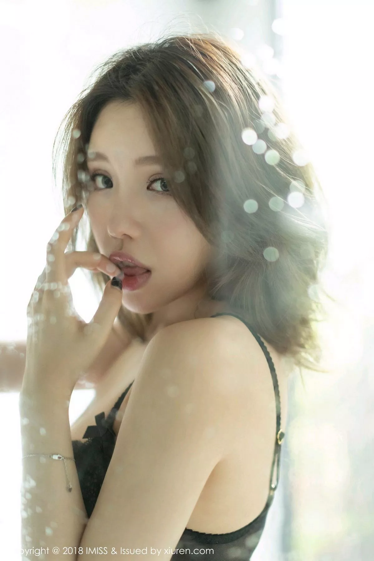 秀人集.com_[IMISS爱蜜社]Vol.303_女神黄乐然私房粉色薄纱睡衣透视秀傲人豪乳极致诱惑写真47P