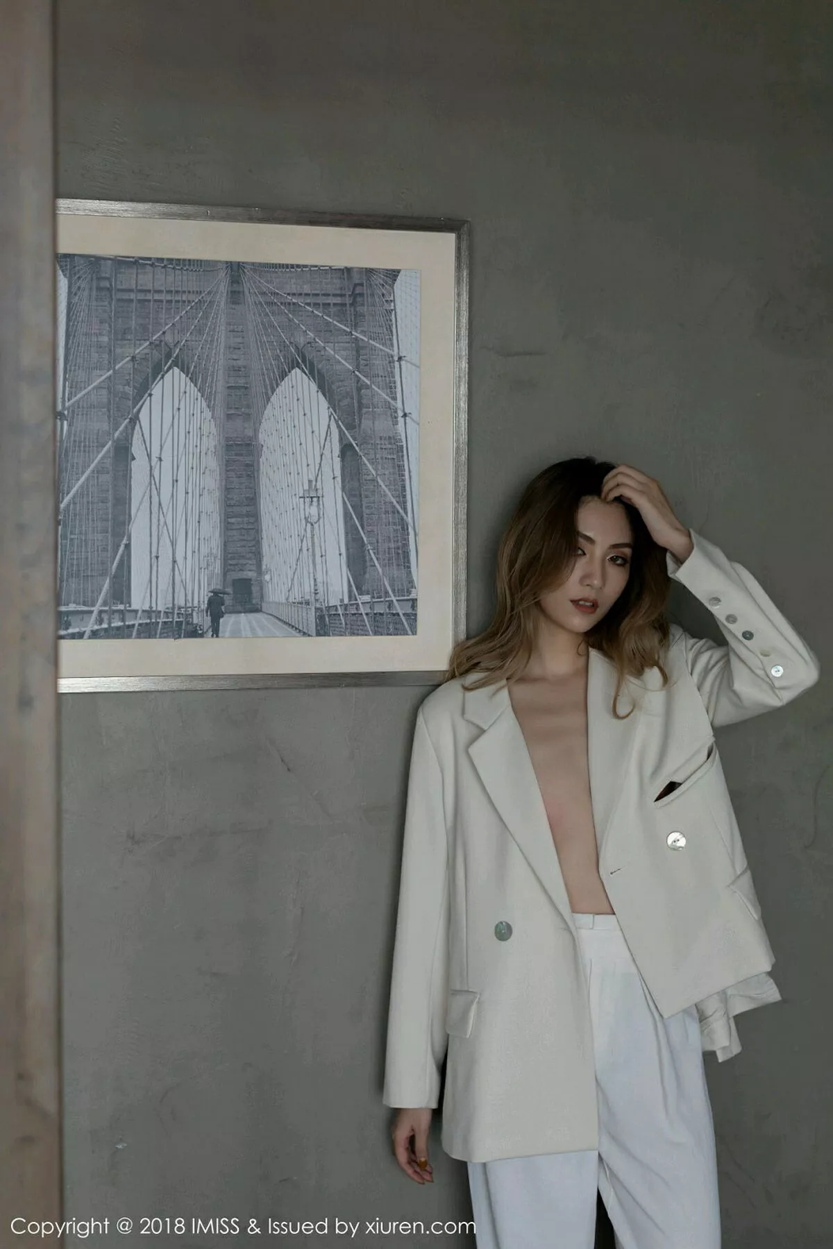 秀人集.com_[IMISS爱蜜社]Vol.304_嫩模Arlie私房紫色蕾丝内衣秀完美身材迷人美胸撩人诱惑写真45P