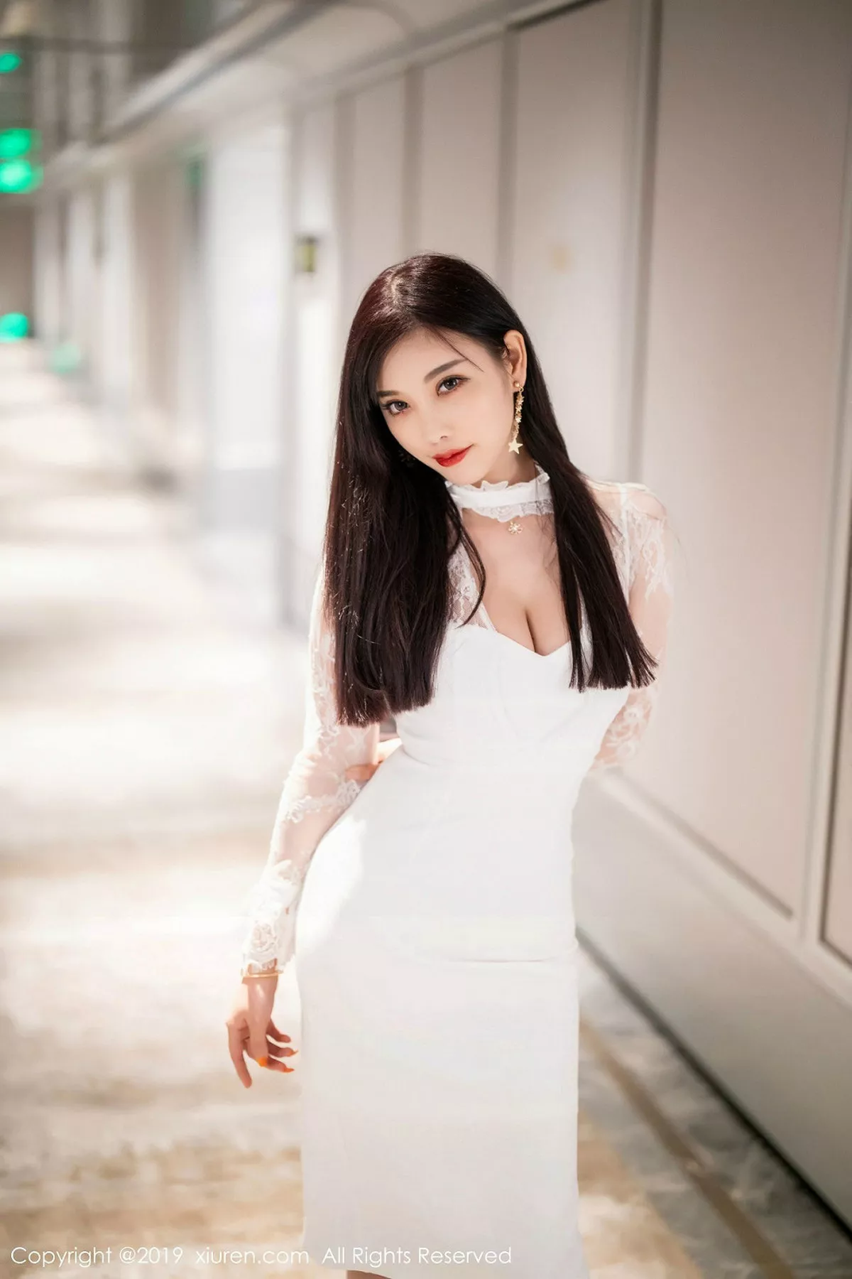 秀人集.com_[XiuRen秀人网]No.1884_女神杨晨晨sugar私房白色典雅服饰配蕾丝内裤极致魅惑写真106P