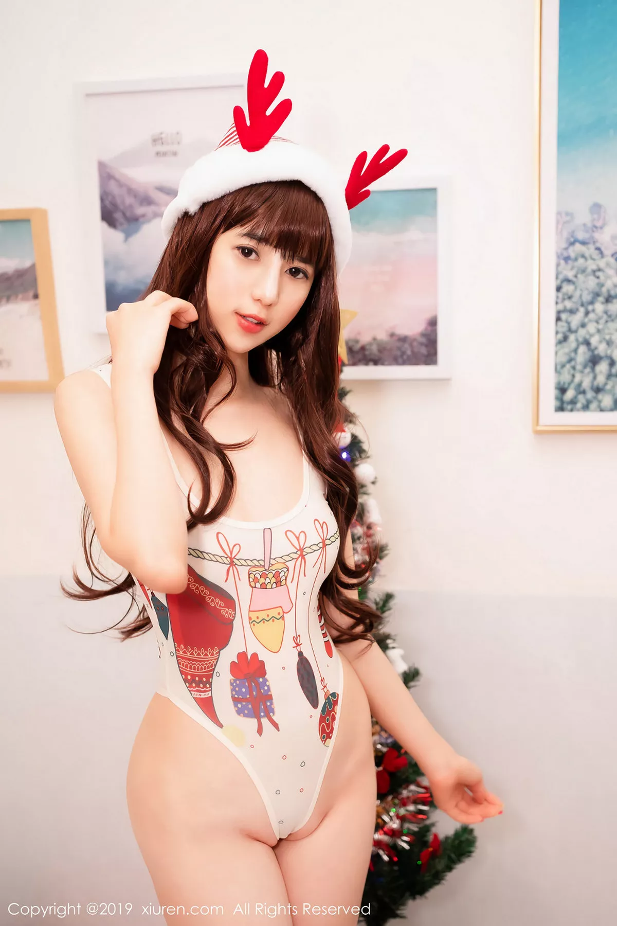 秀人集.com_[XiuRen秀人网]No.1882_嫩模艾栗栗圣诞主题私房性感圣诞女郎露豪乳遮点诱惑写真30P