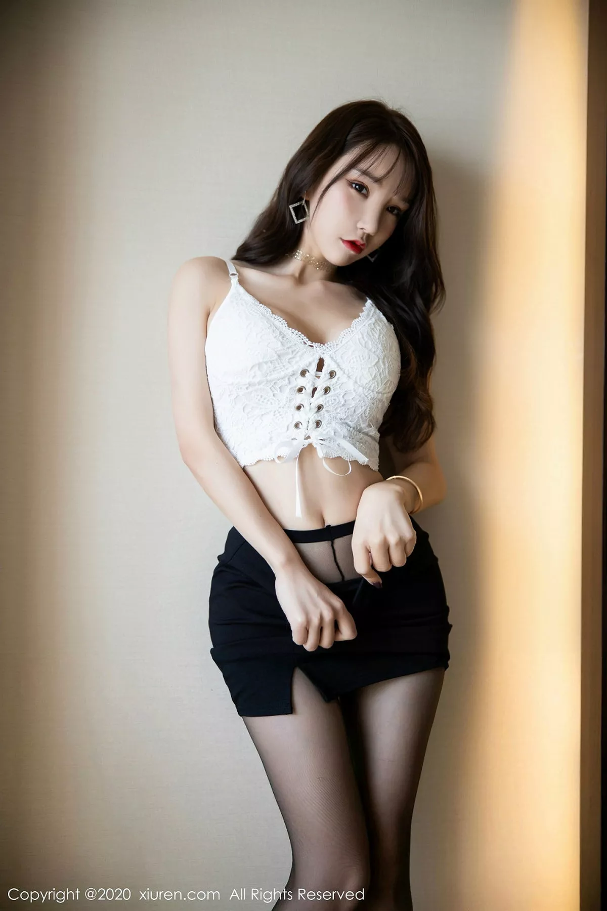 秀人集.com_[XiuRen秀人网]No.1904_女神周于希Sandy私房床上缕空内衣半脱露白嫩美胸完美诱惑写真92P