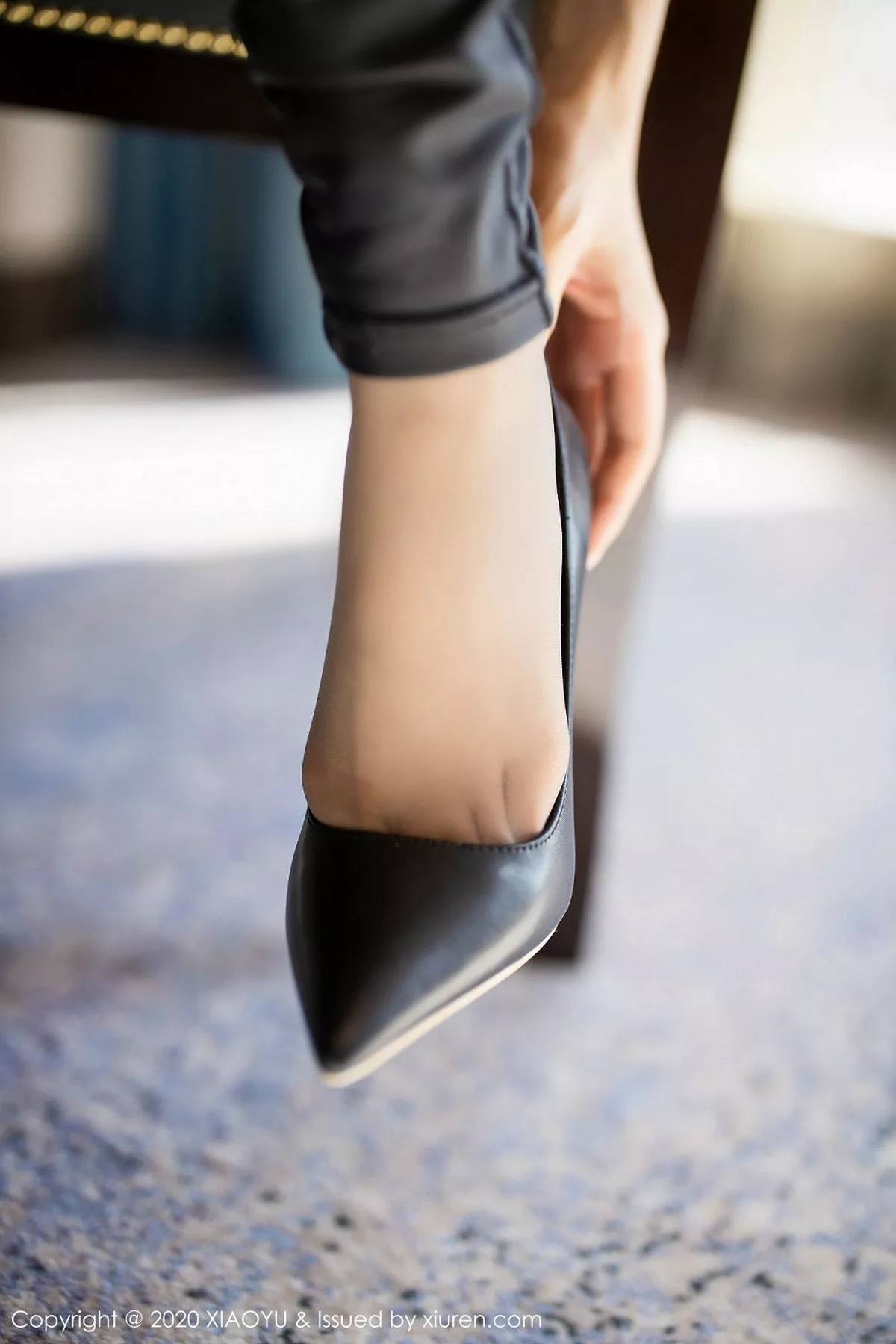 秀人集.com_[XiaoYu画语界]Vol.229_女神Angela小热巴心愿旅拍私房蕾丝内衣配无内黑丝诱惑写真113P