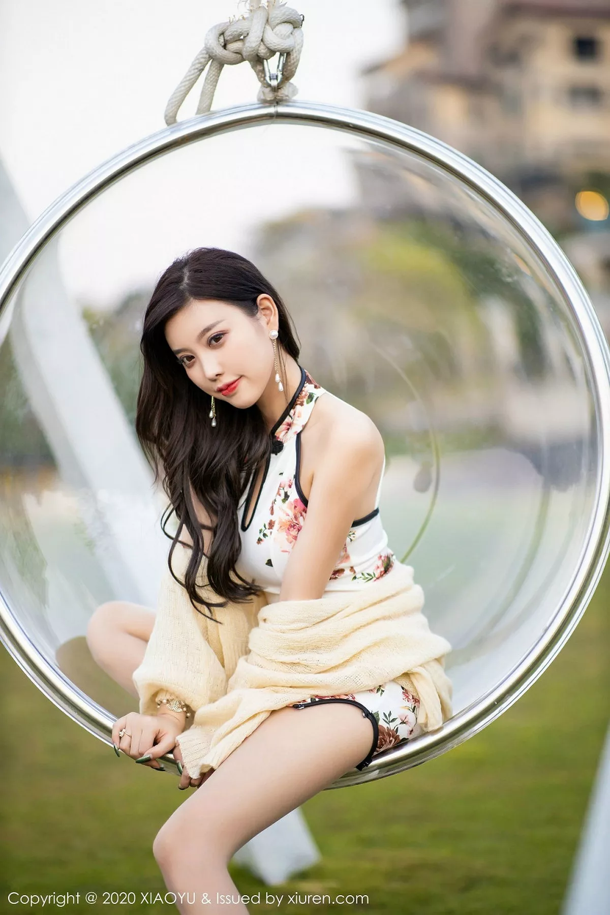 秀人集.com_[XiaoYu画语界]Vol.233_女神杨晨晨室外性感古韵旗袍配超薄肉丝秀美臀玉足诱惑写真140P