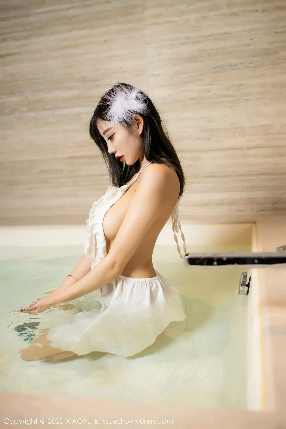 秀人集.com_[XiaoYu画语界]Vol.234_女神杨晨晨海南心愿旅拍温泉里性感吊裙湿身撩人诱惑写真64P