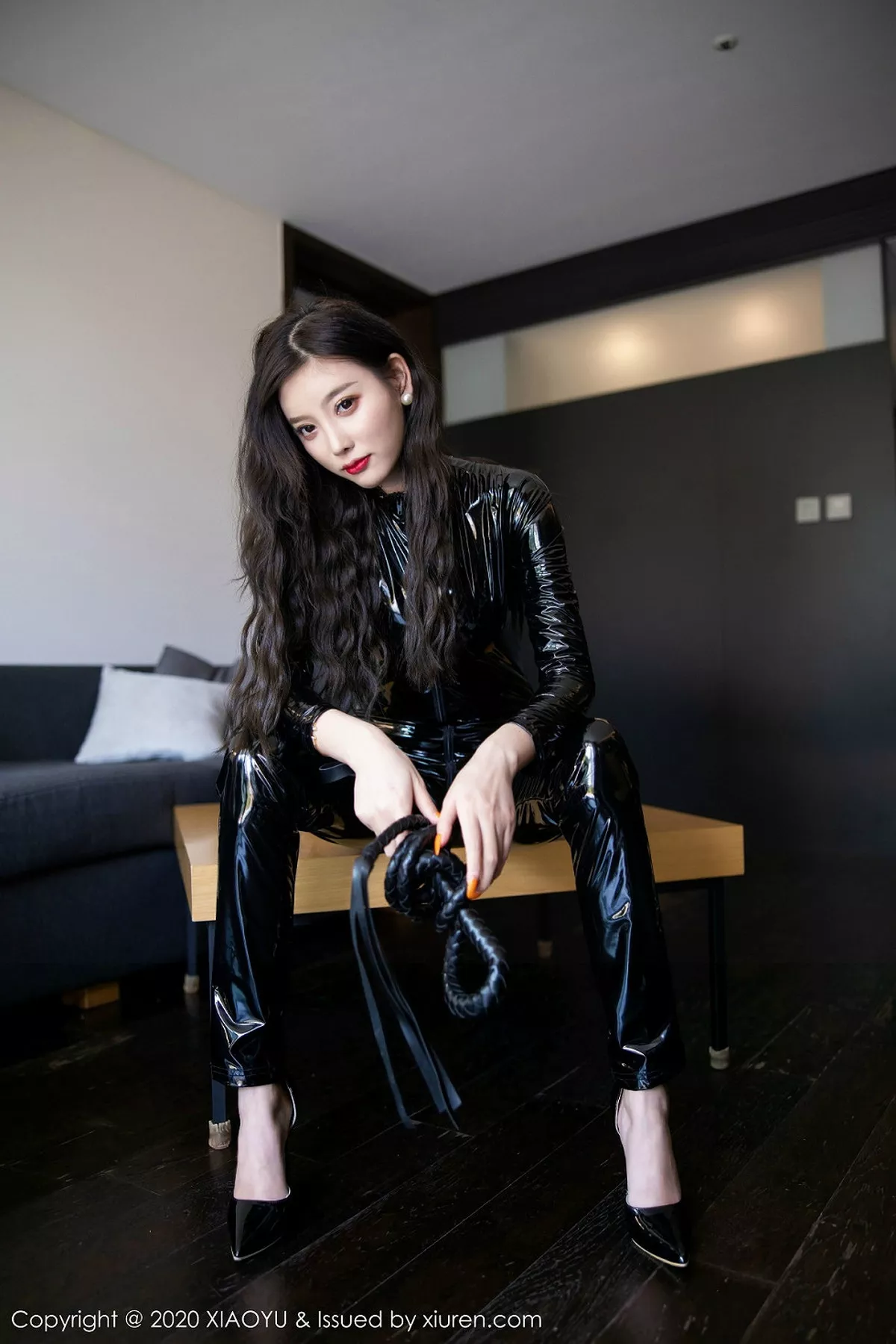 秀人集.com_[XiaoYu画语界]Vol.237_女神杨晨晨sugar济州岛旅拍私房黑色皮衣秀火辣身材诱惑写真80P