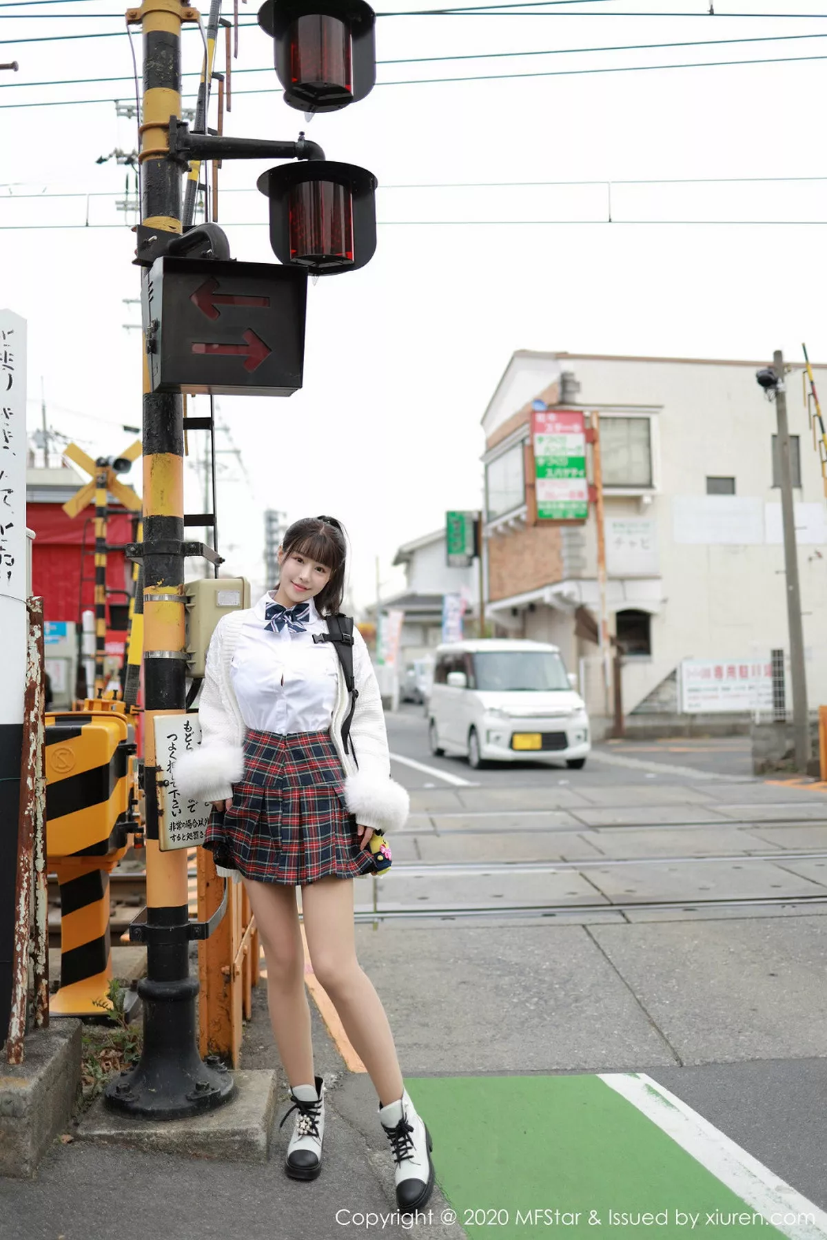 秀人集.com_[MFStar模范学院]Vol.259_嫩模朱可儿Flower日本旅拍尾随学生剧情主题魅惑写真73P