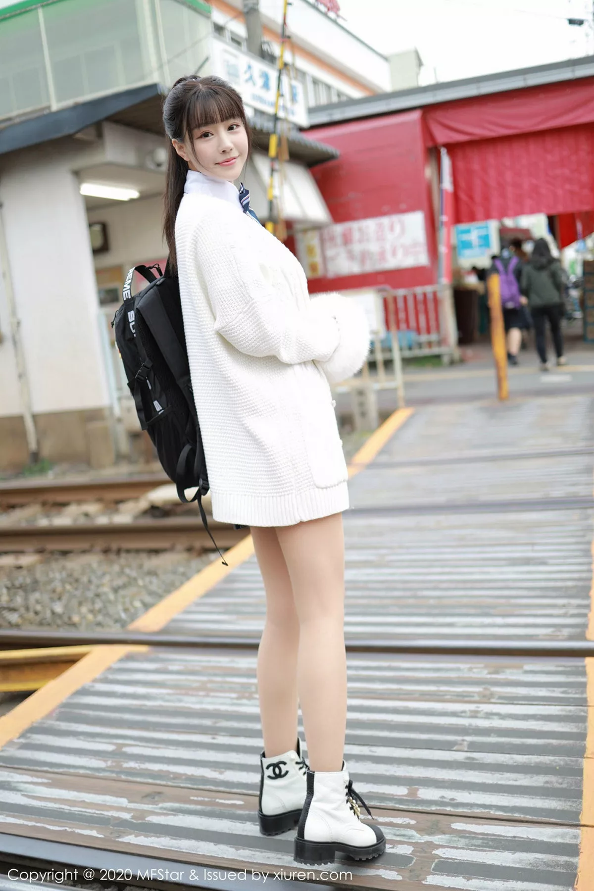 秀人集.com_[MFStar模范学院]Vol.259_嫩模朱可儿Flower日本旅拍尾随学生剧情主题魅惑写真73P