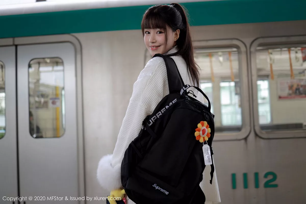 秀人集.com_[MFStar模范学院]Vol.259_嫩模朱可儿Flower日本旅拍尾随学生剧情主题魅惑写真73P