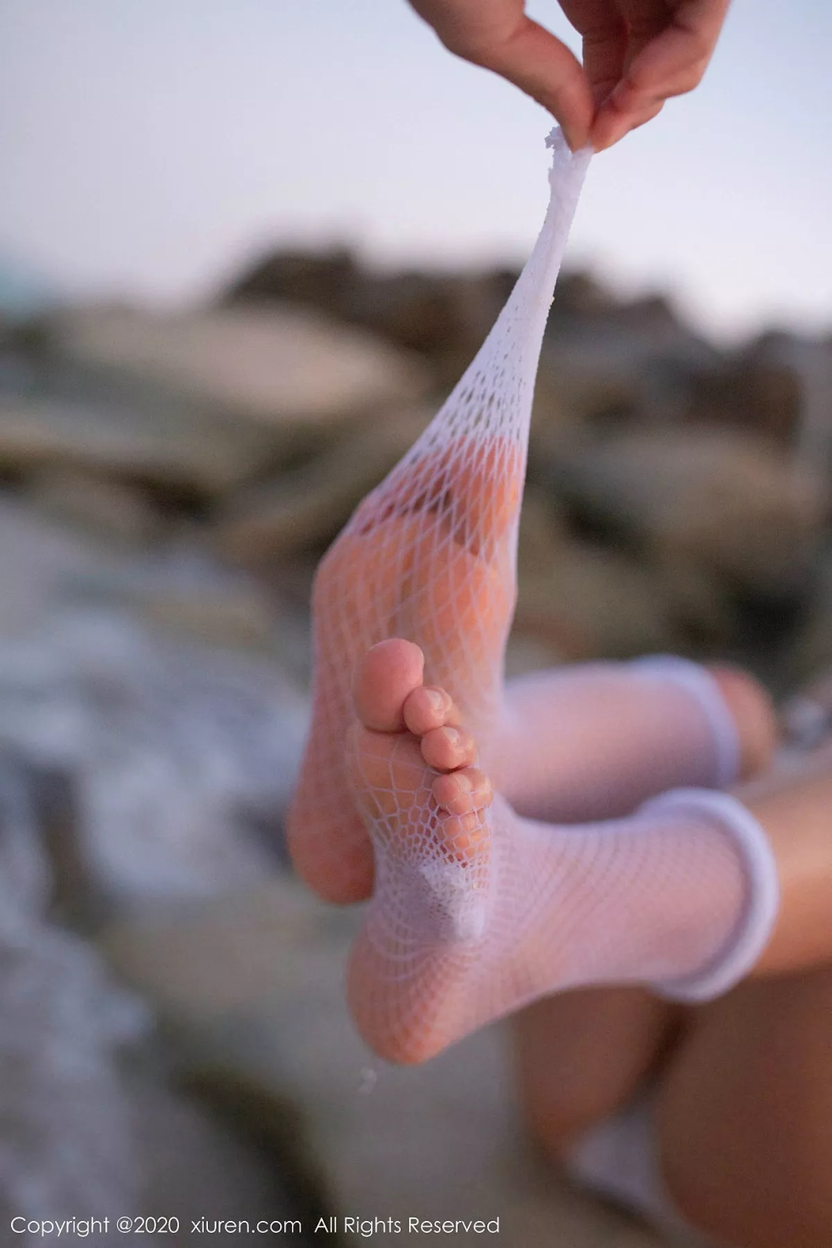 秀人集.com_[XiuRen秀人网]No.1951_嫩模陶喜乐_lele东欧旅拍海边沙滩缕空情趣内衣撩人诱惑写真63P