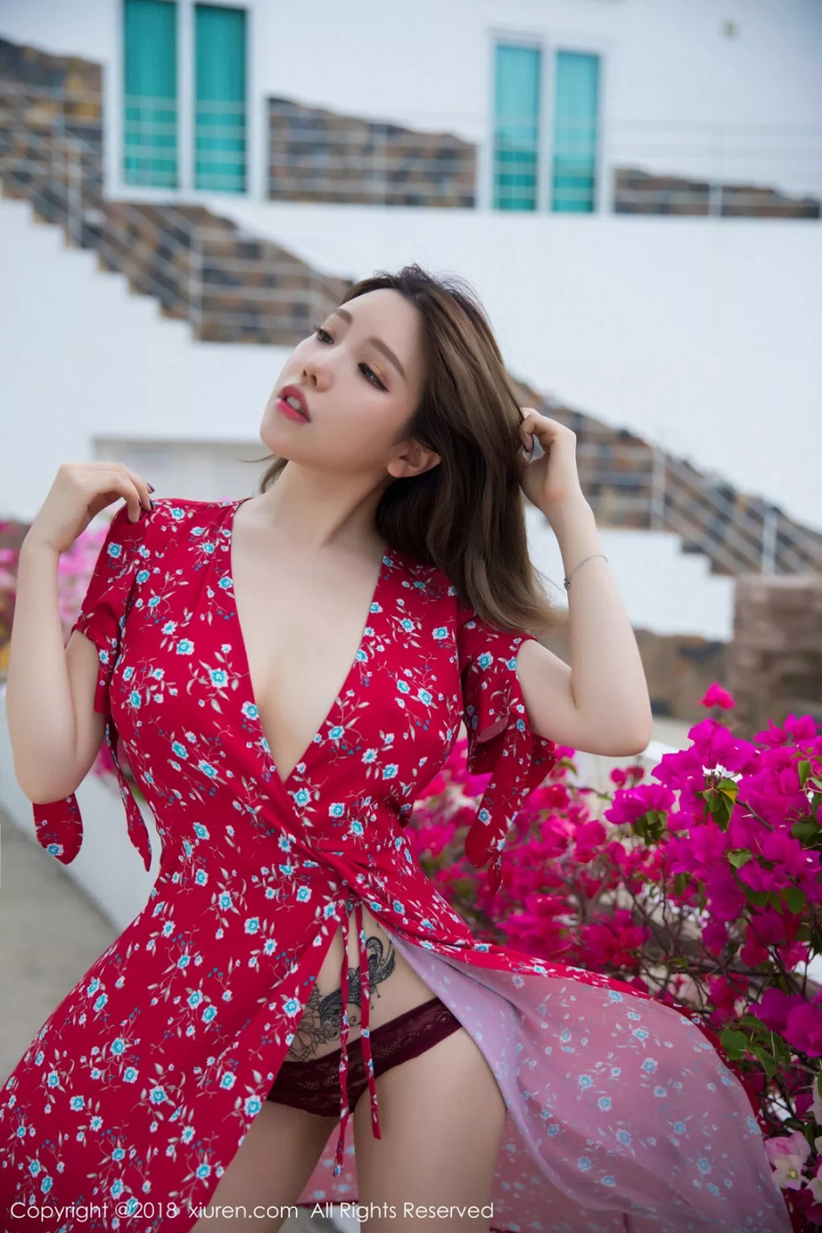 秀人集.com_[XiuRen秀人网]No.1284_女神黄乐然户外性感红色连身裙低胸露傲人豪乳妩媚诱惑写真51P