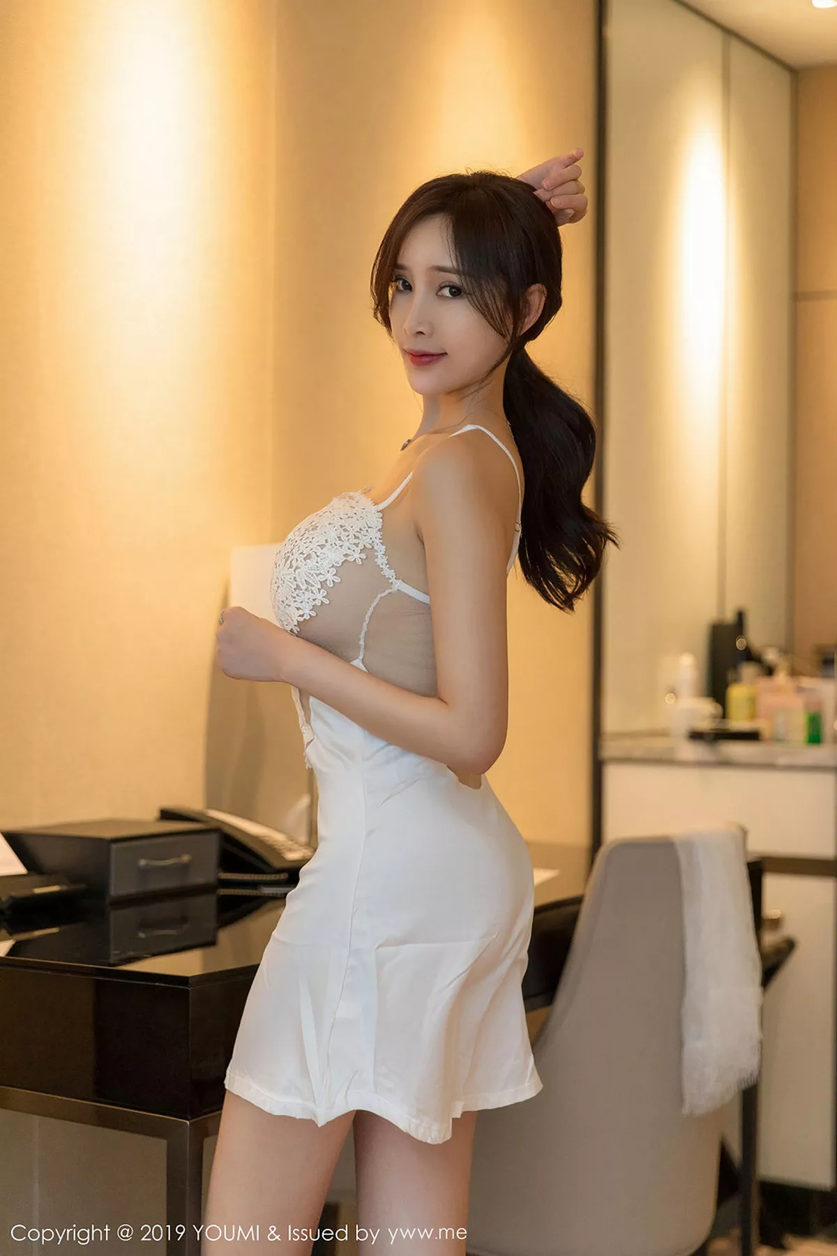 秀人集.com_[YouMi尤蜜荟]Vol.257_女神奶瓶土肥圆土耳其旅拍白色蕾丝内衣秀豪乳翘臀诱惑写真46P