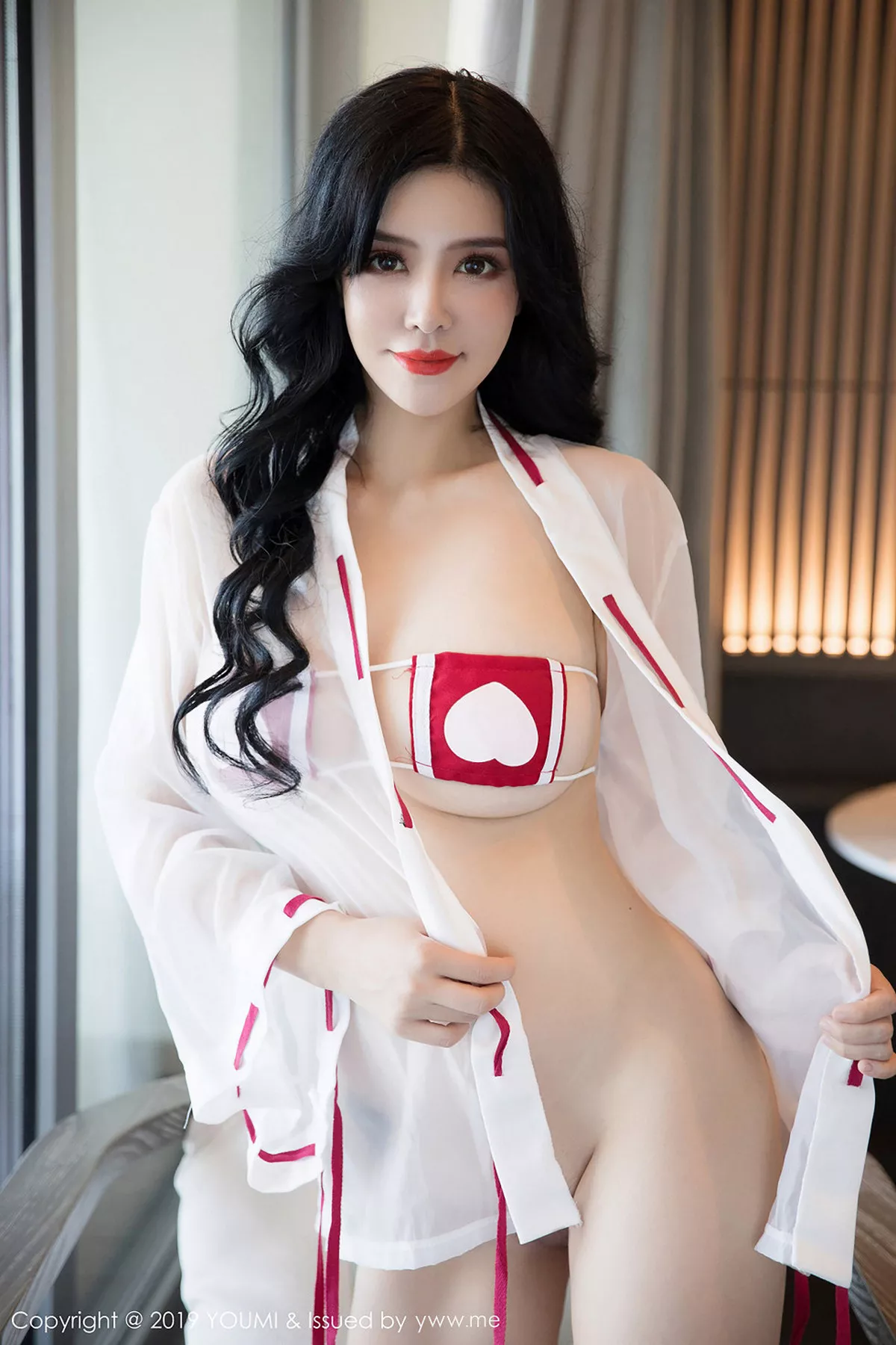 秀人集.com_[YouMi尤蜜荟]Vol.258_女神刘钰儿三亚旅拍黑色镂空内衣配丁字裤露翘臀喷血诱惑写真40P