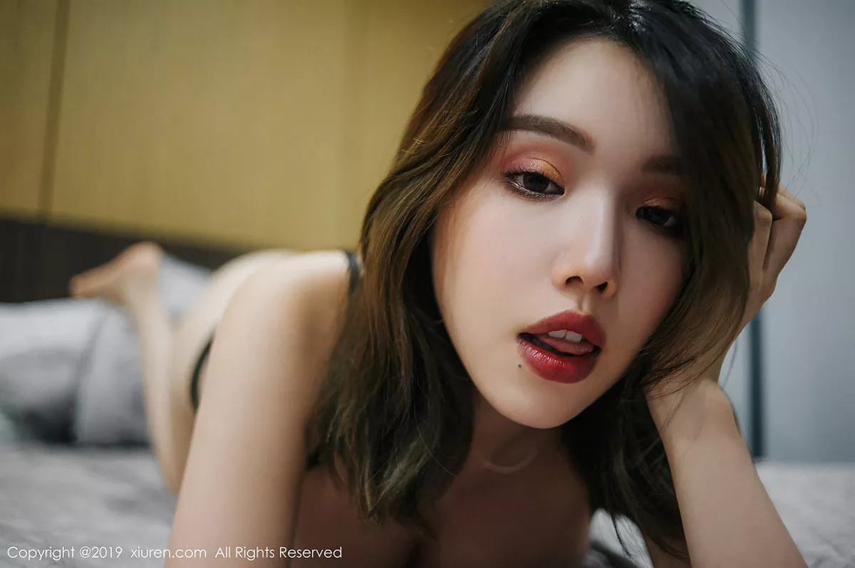 秀人集.com_[XiuRen秀人网]No.1332_女神黄乐然私房露乳情趣内衣大尺度血滴子遮点撩人诱惑写真41P