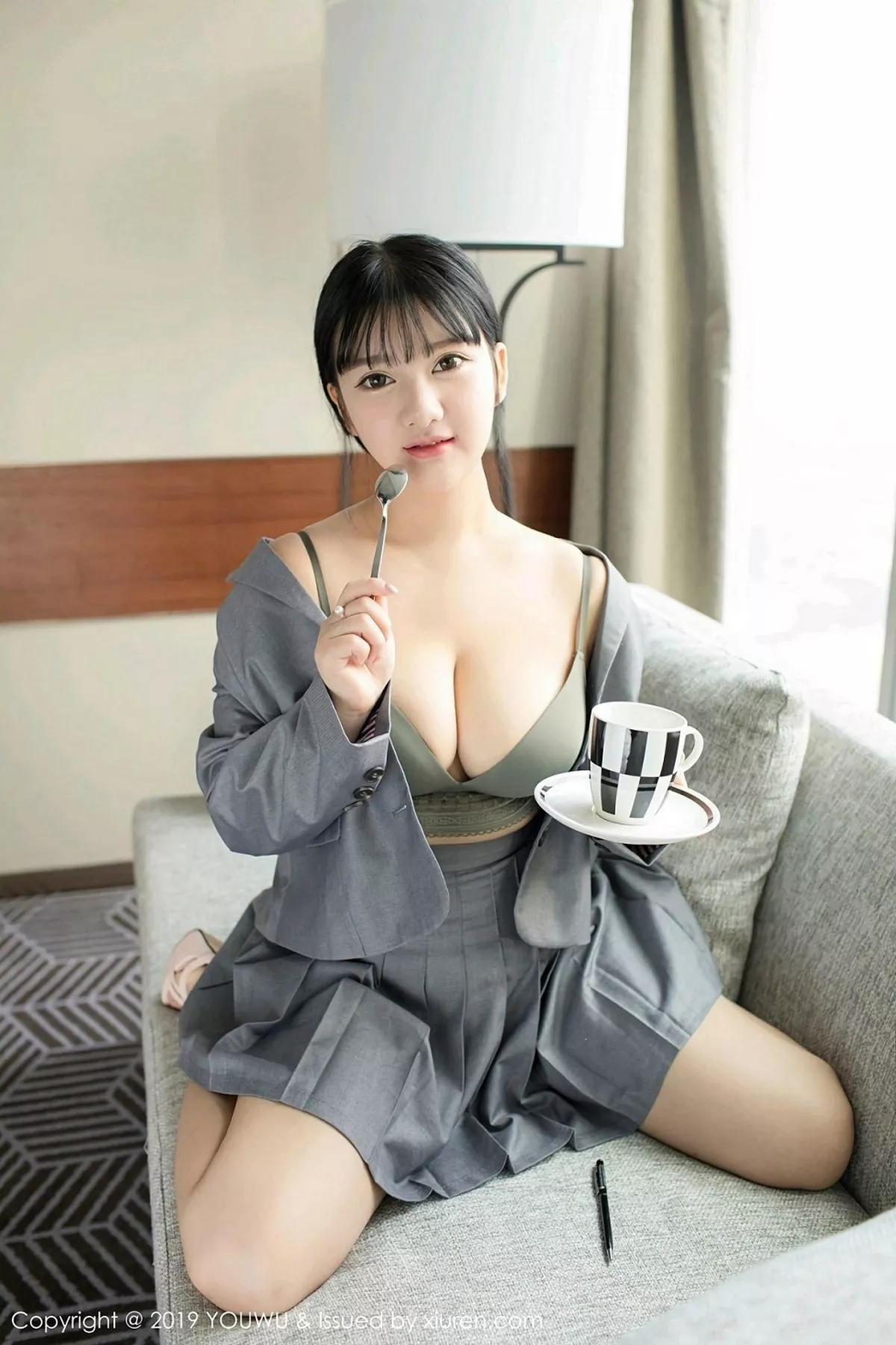 秀人集.com_[YouWu尤物馆]Vol.138_巨乳嫩模小尤奈私房黑色高叉连体内衣秀傲人豪乳诱惑写真59P