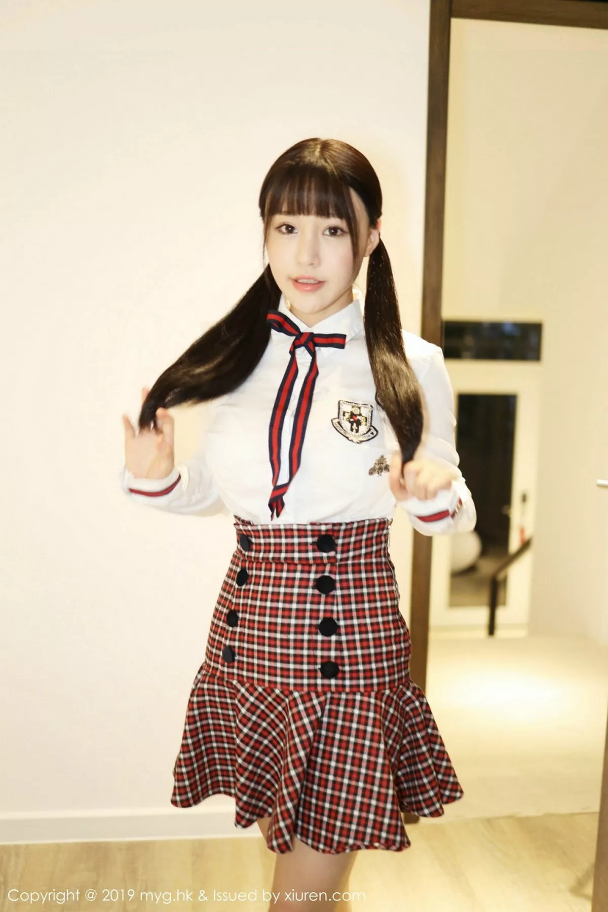 秀人集.com_[MyGirl美媛馆]Vol.355_嫩模Flower朱可儿学生装放学剧情私房床上撩人诱惑写真81P