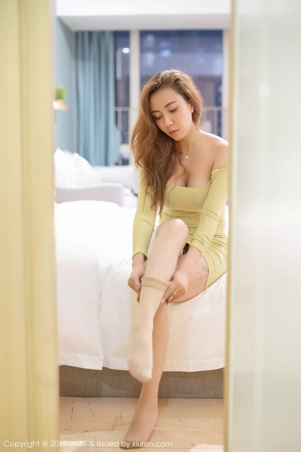 秀人集.com_[IMISS爱蜜社]Vol.347_女神果儿Victoria私房情趣内衣露豪乳血滴子遮点极致诱惑写真63P