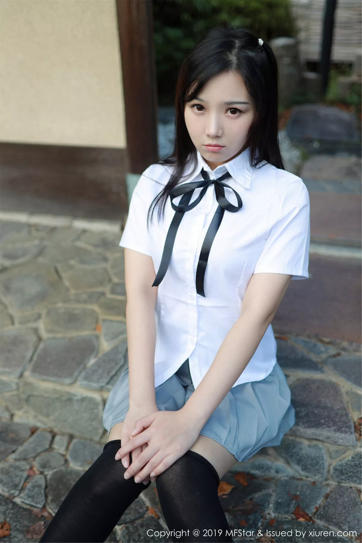 秀人集.com_[MFStar模范学院]Vol.193_女神徐微微miar日本旅拍户外学生JK制服清爽迷人写真40P