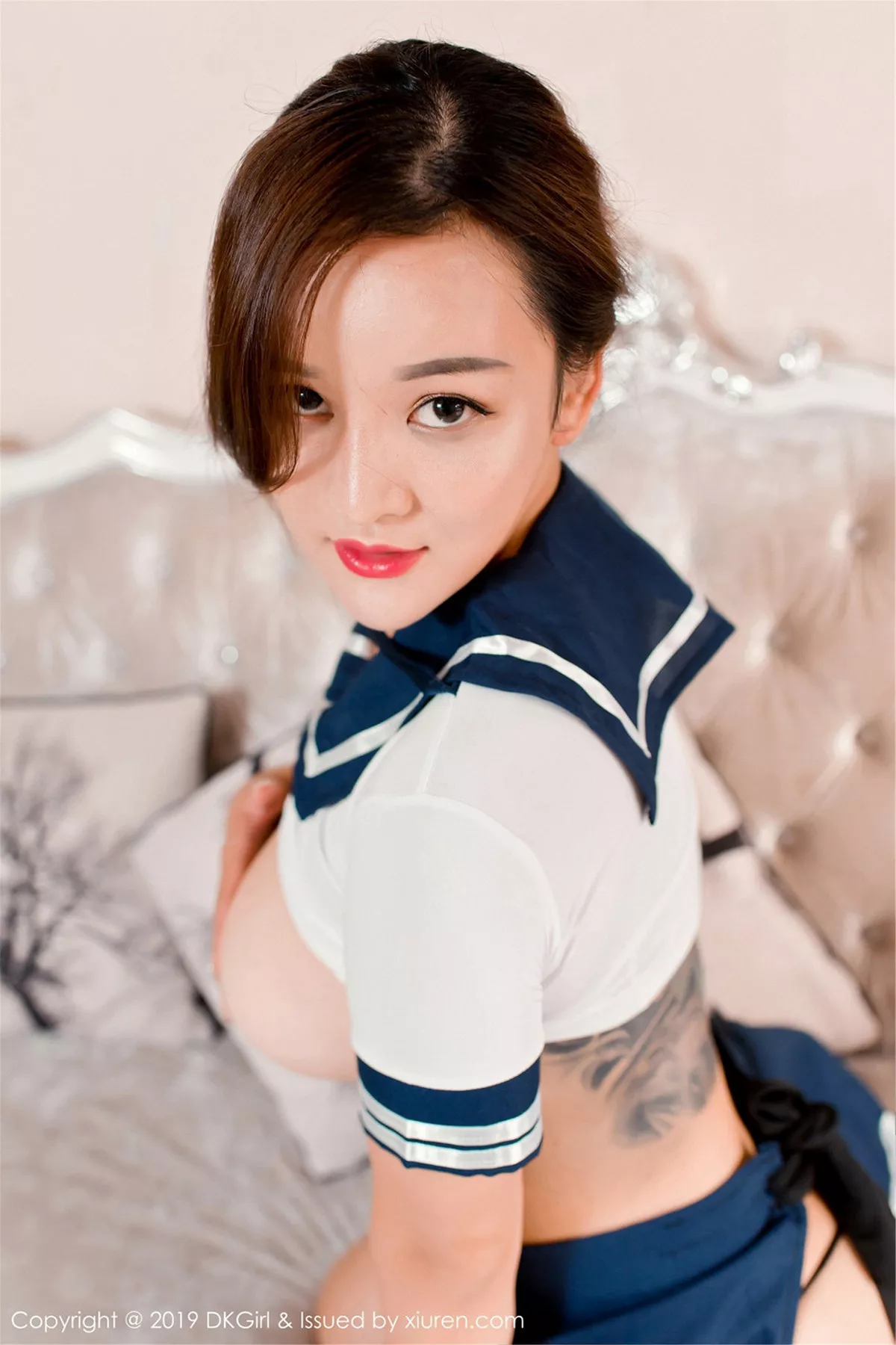 秀人集.com_[DKGirl御女郎]Vol.110_嫩模潘琳琳ber私房性感学生制服半脱露豪乳遮点极致诱惑写真50P