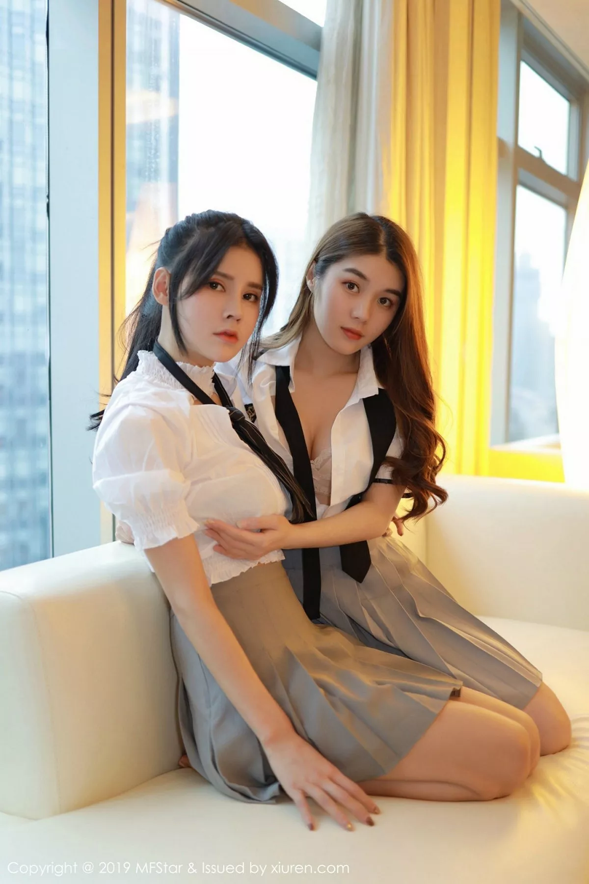 秀人集.com_[MFStar模范学院]Vol.201_模范学院模特合集双人拉拉私房情趣内衣惹火诱惑写真43P