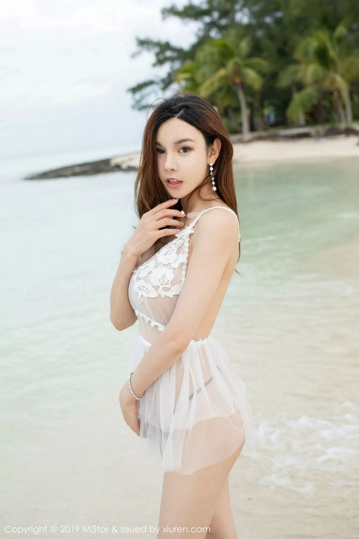 秀人集.com_[MiStar魅妍社]Vol.299_嫩模沈佳熹仙本那旅拍户外性感内衣配牛仔裤完美诱惑写真40P