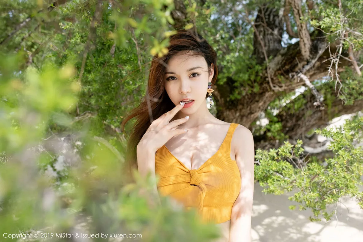 秀人集.com_[MiStar魅妍社]Vol.299_嫩模沈佳熹仙本那旅拍户外性感内衣配牛仔裤完美诱惑写真40P