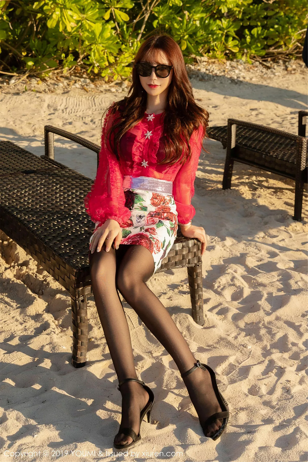 秀人集.com_[YouMi尤蜜荟]Vol.335_女神周于希Sandy私房黑色内衣配吊带蕾丝袜撩人诱惑写真59P