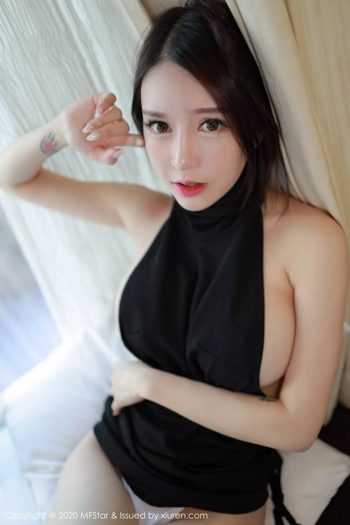 秀人集.com_[MFStar模范学院]Vol.274_嫩模玉兔miki私房黑色开背毛衣侧露豪乳惹火诱惑写真62P