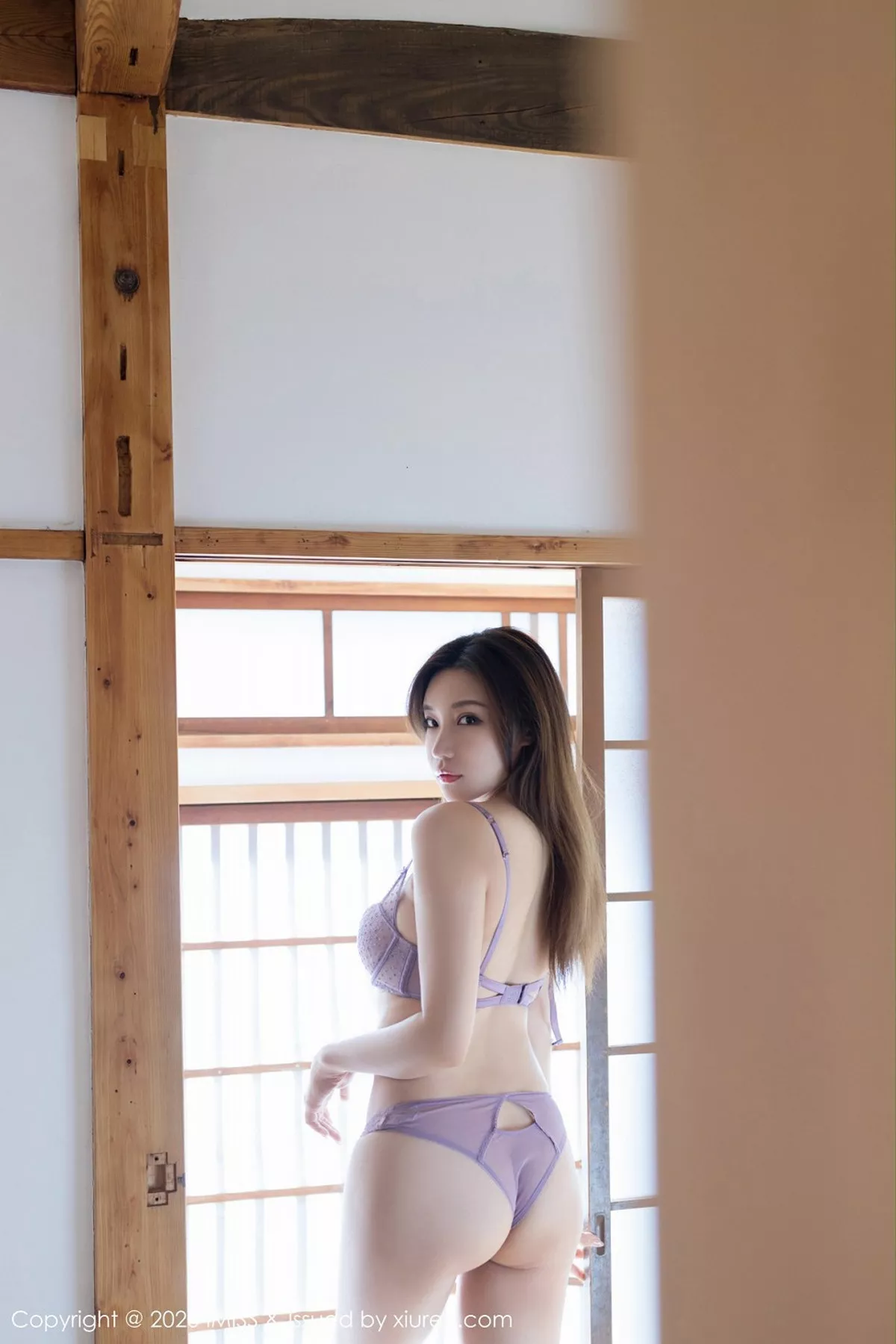 秀人集.com_[IMISS爱蜜社]Vol.447_女神小狐狸Kathryn私房性感紫色内衣秀圆润酥胸完美诱惑写真50P