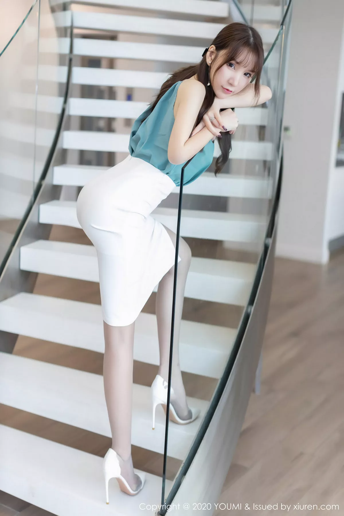 秀人集.com_[YouMi尤蜜荟]Vol.414_女神周于希Sandy普吉岛旅拍私房撩裙露无内肉丝诱惑写真61P