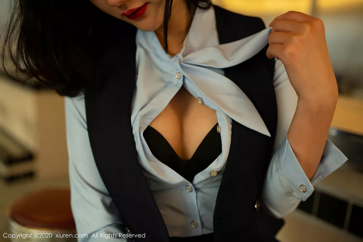 秀人集.com_[XiuRen秀人网]No.1979_嫩模就是阿朱啊餐厅经理主题超薄无内肉丝秀翘臀惹火诱惑写真87P