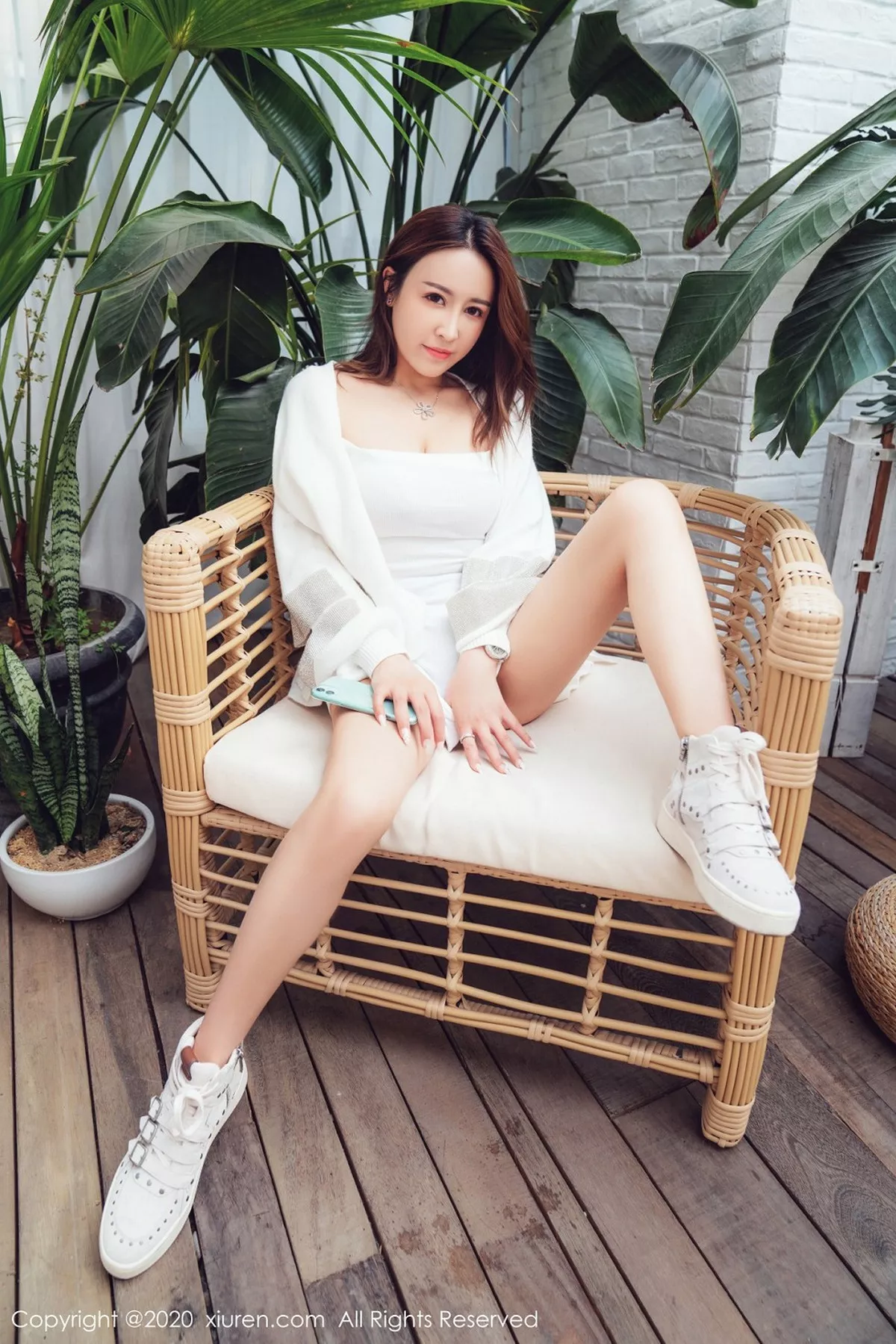 秀人集.com_[XiuRen秀人网]No.2121_嫩模周井空私房白色透亮低胸衣秀白嫩豪乳撩人诱惑写真40P