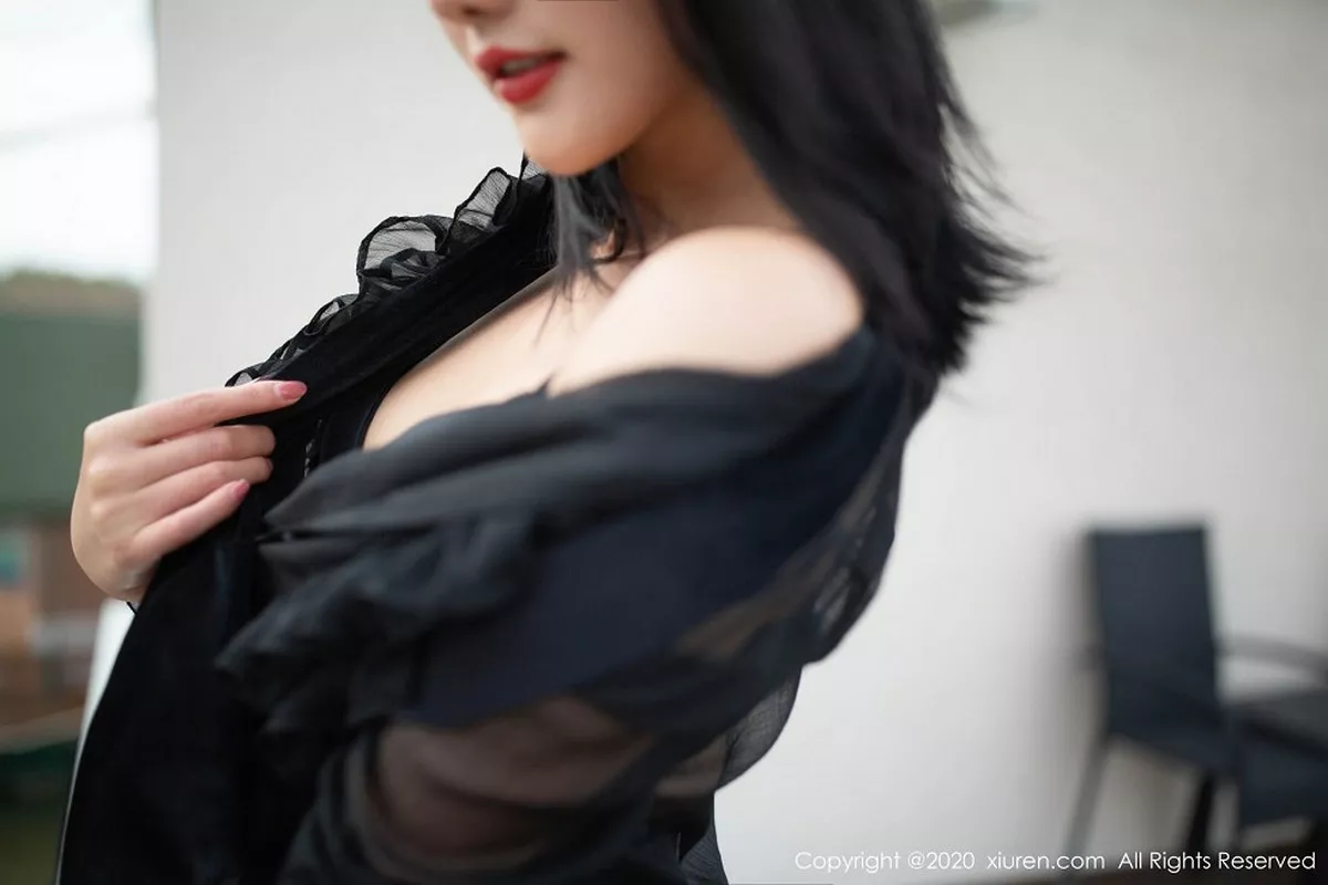 秀人集.com_[XiuRen秀人网]No.2128_嫩模就是阿朱啊东欧旅拍置业顾问主题破烂黑丝袜诱人写真69P