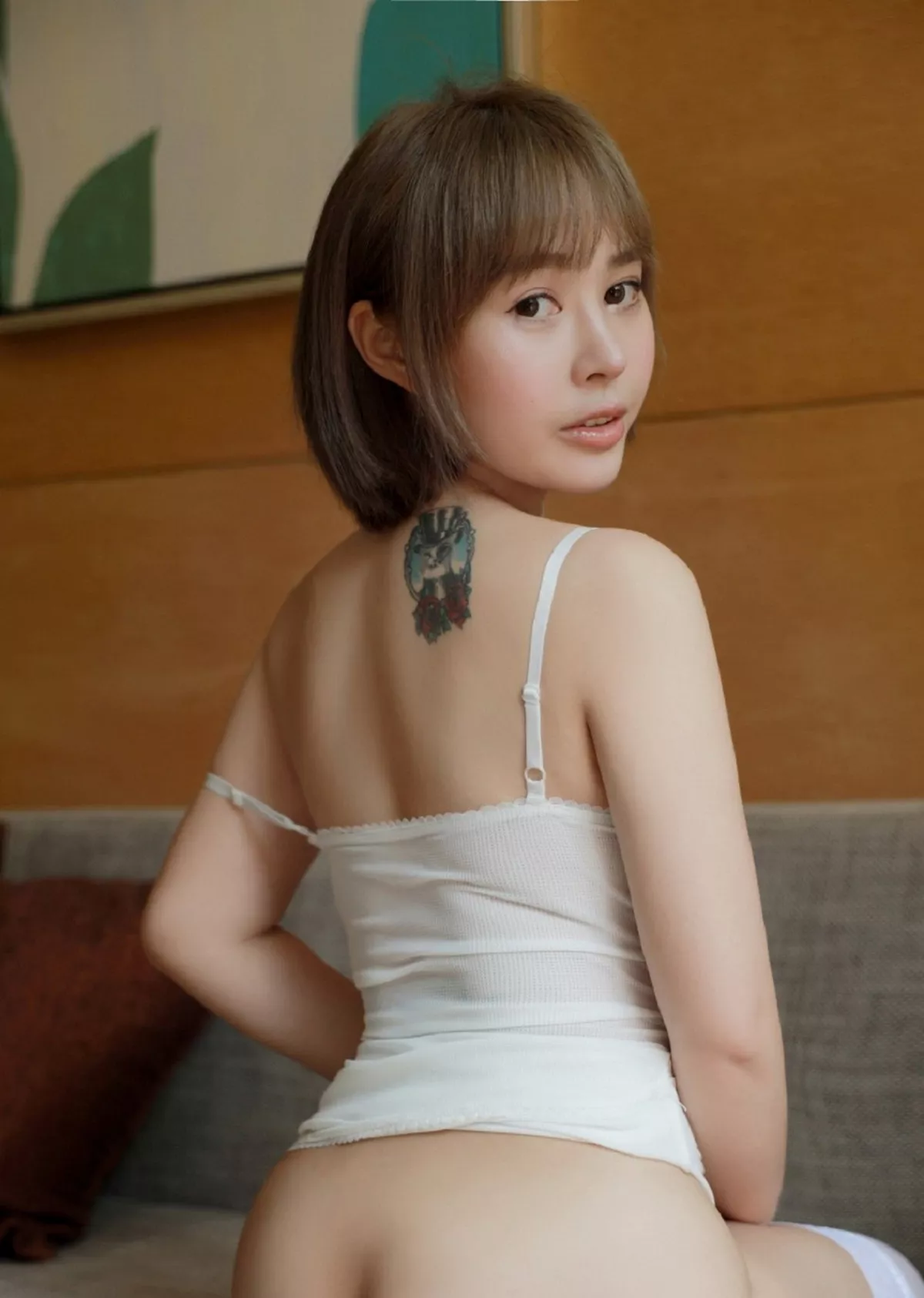 秀人集.com_[MFStar模范学院]Vol.304_嫩模夏天Sienna三亚旅拍性感半透内衣配蕾丝袜完美诱惑写真50P