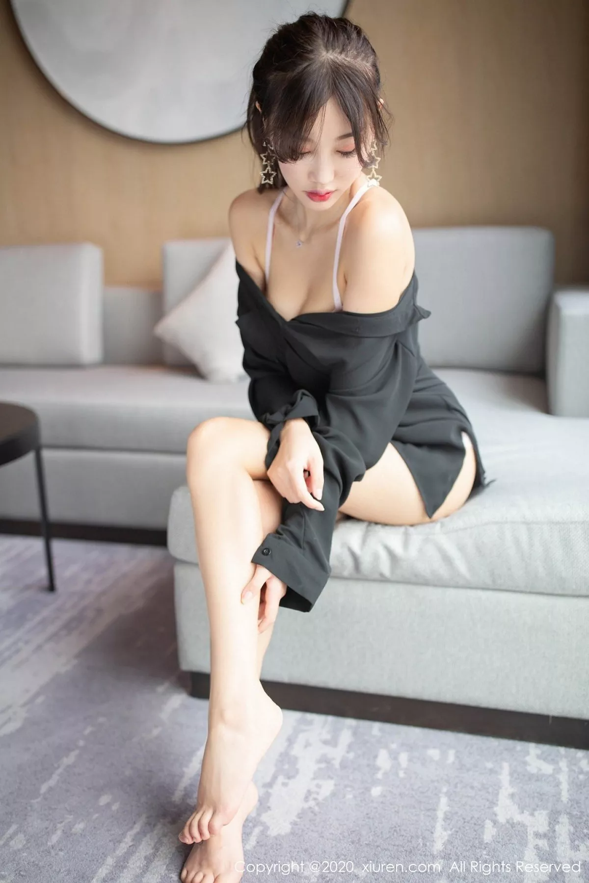 秀人集.com_[XiuRen秀人网]No.2151_女神杨晨晨sugar私房男友黑衬衫主题半脱露性感内衣诱惑写真78P