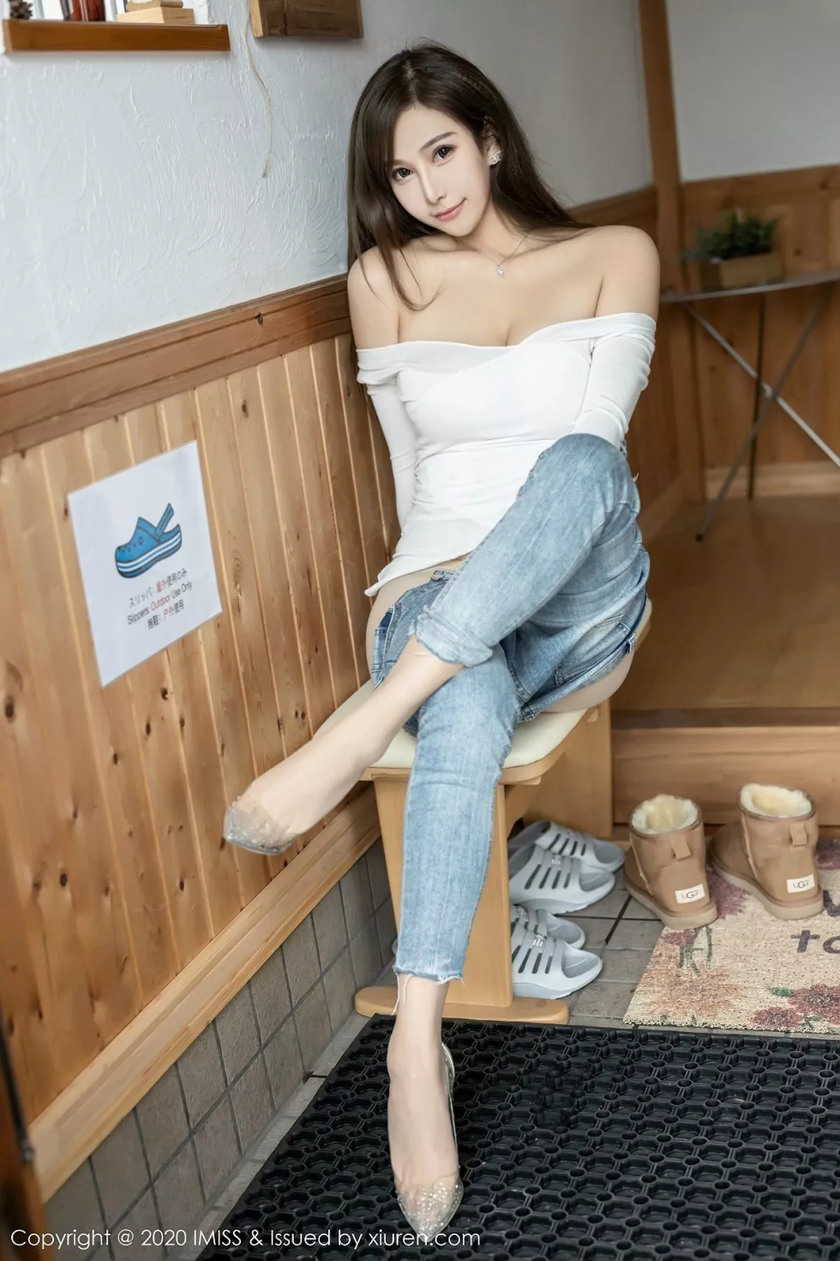 秀人集.com_[IMISS爱蜜社]Vol.452_气质女神Lavinia北海道旅拍私房黑色蕾丝内衣完美诱惑写真63P