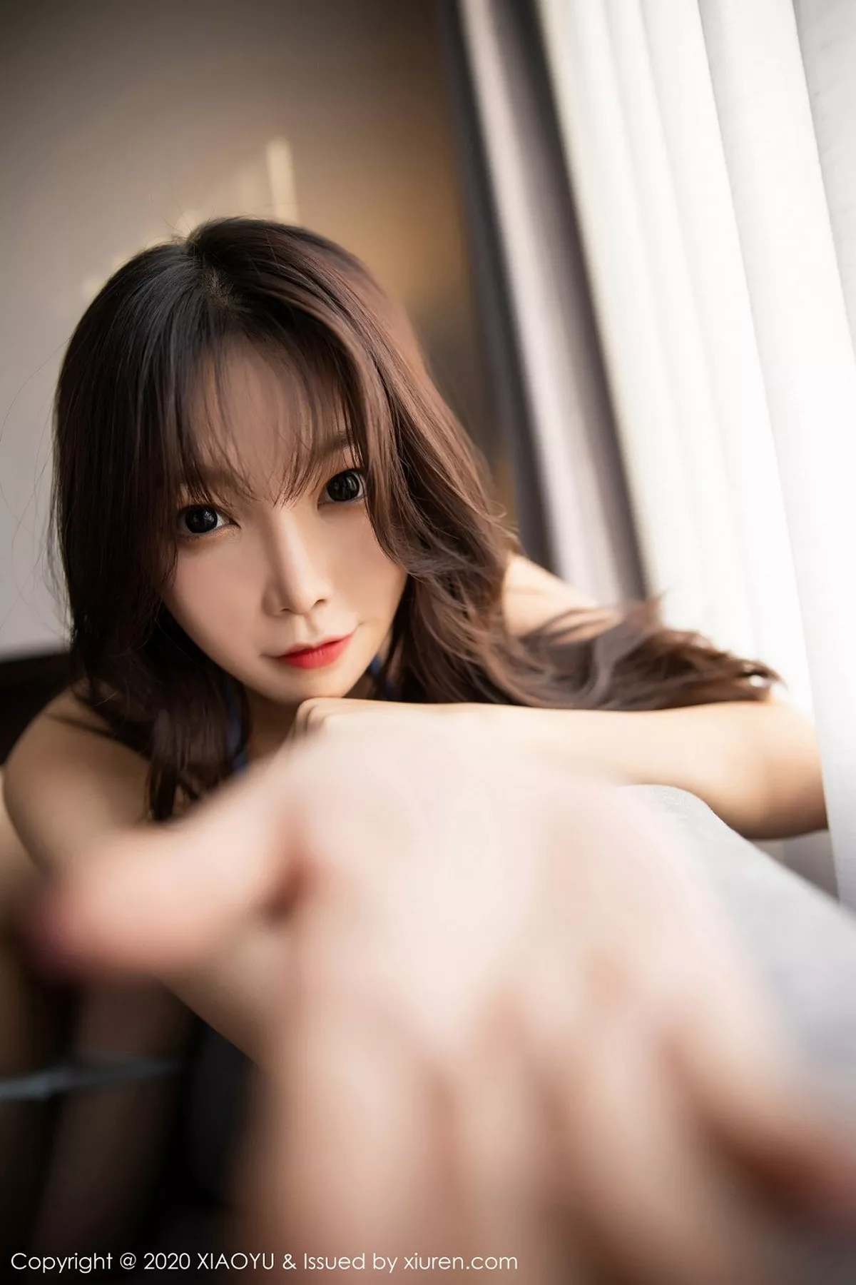 秀人集.com_[XiaoYu画语界]Vol.275_女神芝芝Booty济州岛旅拍古韵旗袍配肉丝袜完美诱惑写真86P