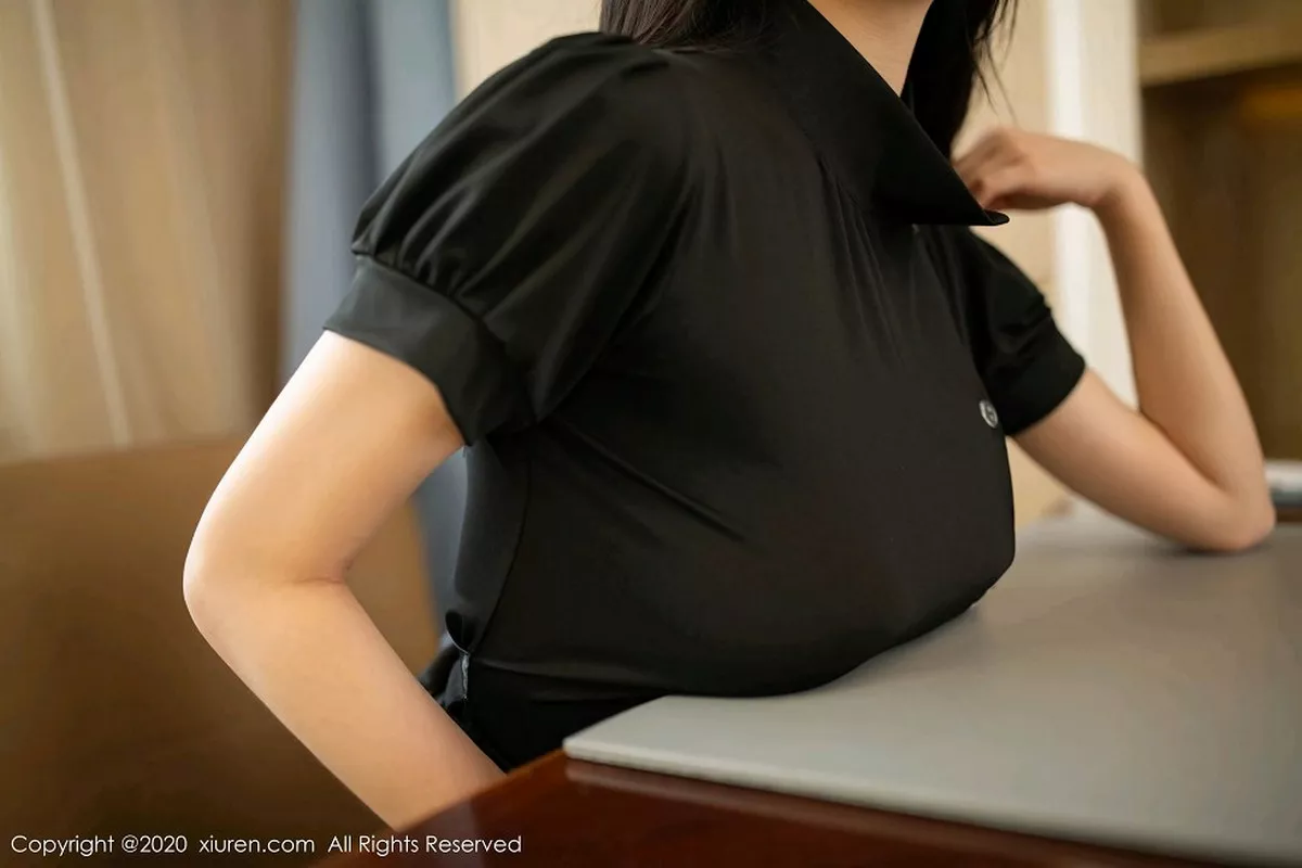 秀人集.com_[XiuRen秀人网]No.2197_嫩模安然Maleah私房黑丝制服半脱露性感内衣火辣身材诱惑写真97P