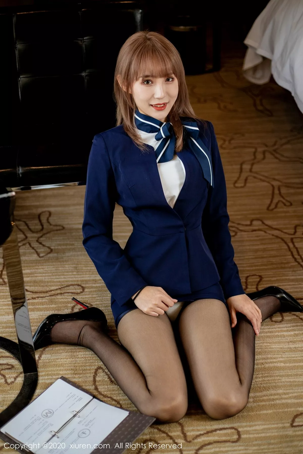 秀人集.com_[XiuRen秀人网]No.2224_嫩模周慕汐fairy职场秘书OL主题开档黑丝裤袜极致魅惑写真60P