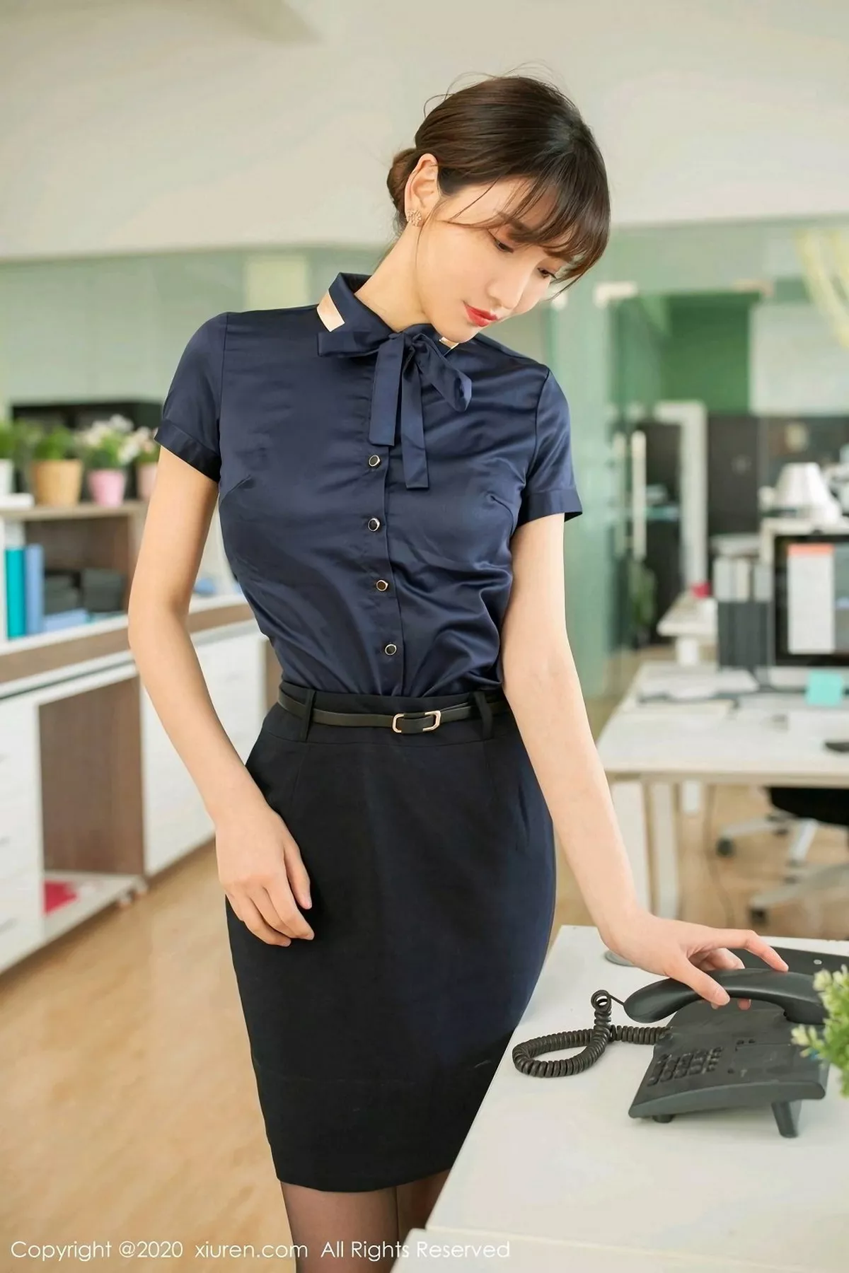 秀人集.com_[XiuRen秀人网]No.2164_嫩模陆萱萱职员制服主题性感内衣配开档黑丝裤袜极致魅惑写真111P